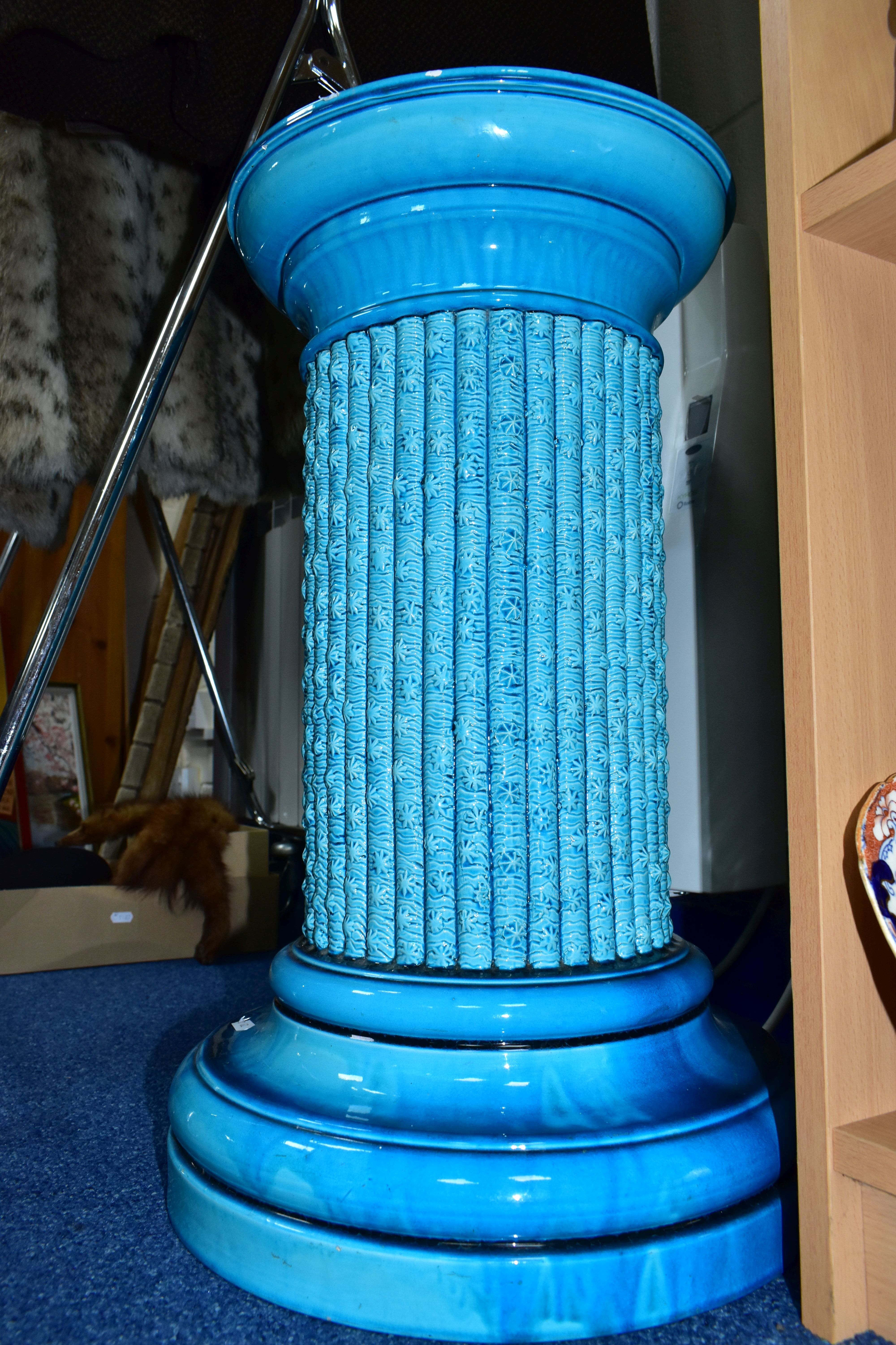 A BURMANTOFTS TURQUOISE GLAZED JARDINIERE STAND, of cylindrical column form, moulded with a - Image 3 of 6