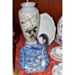 A LATE 19TH CENTURY MEISSEN BOWL, A VICTORIAN ENAMELLED GLASS BALUSTER VASE AND FOUR OTHER CERAMIC