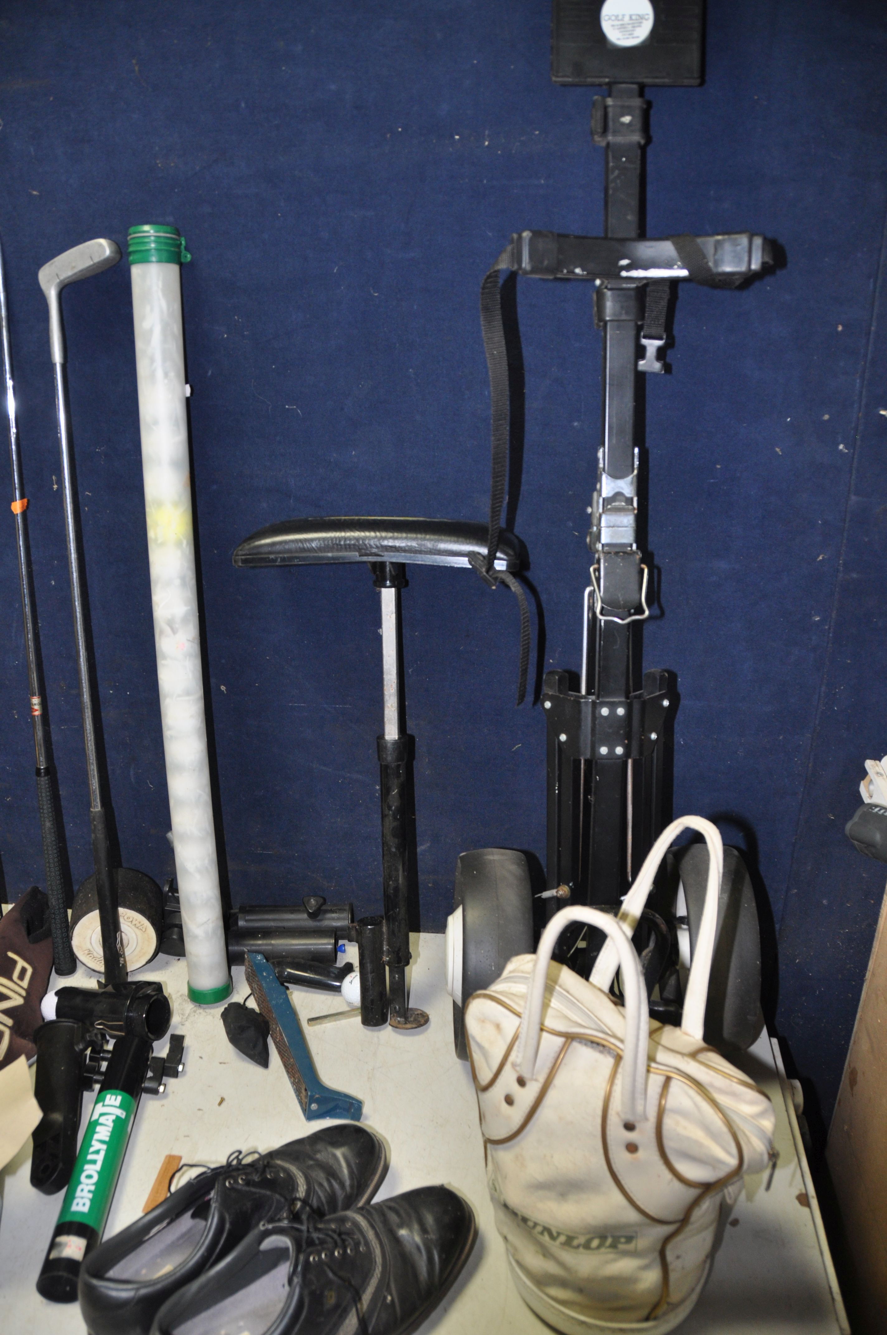 A SELECTION OF GOLF AND OTHER ITEMS to include a Golf king caddy, two pair of golf shoes (size - Image 2 of 3