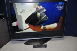 A PANASONIC TX-32LMD70A 32in tv with remote (PAT pass and working)