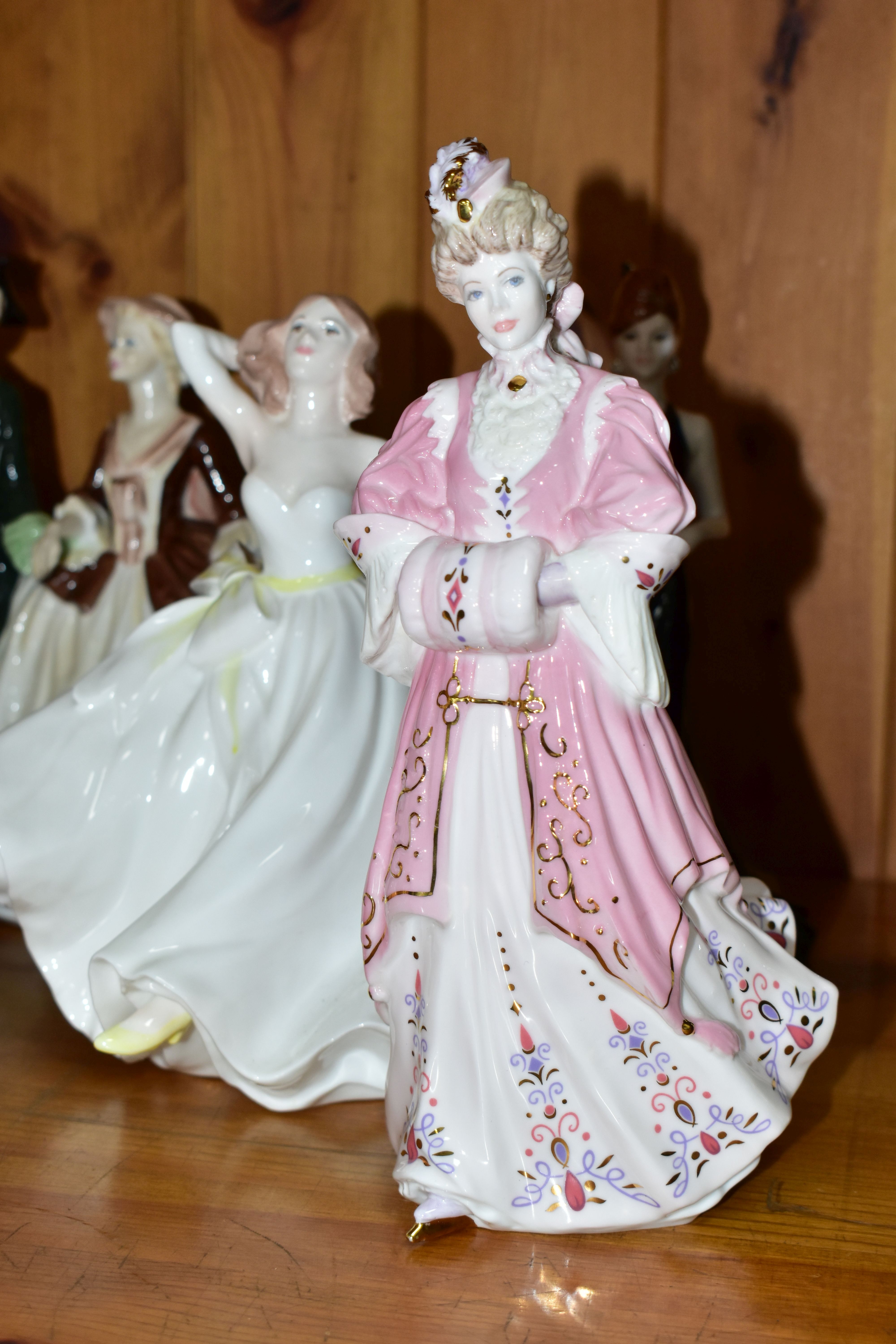SIX COALPORT FIGURINES/FIGURE GROUP, comprising limited edition Lady Harriet 2857/12500, limited - Image 2 of 7
