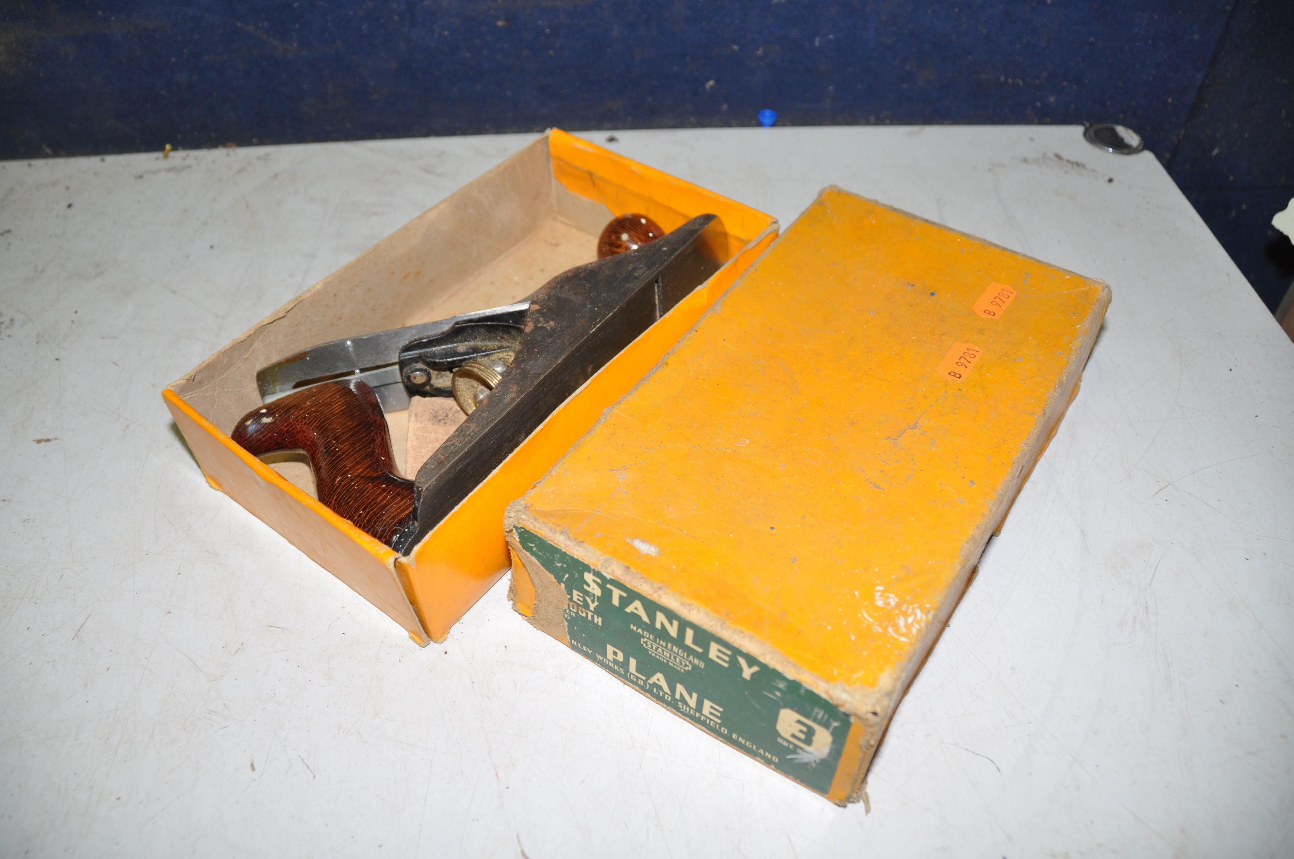 A STANLEY BAILEY No3 smoothing plane in original box - Bild 3 aus 3