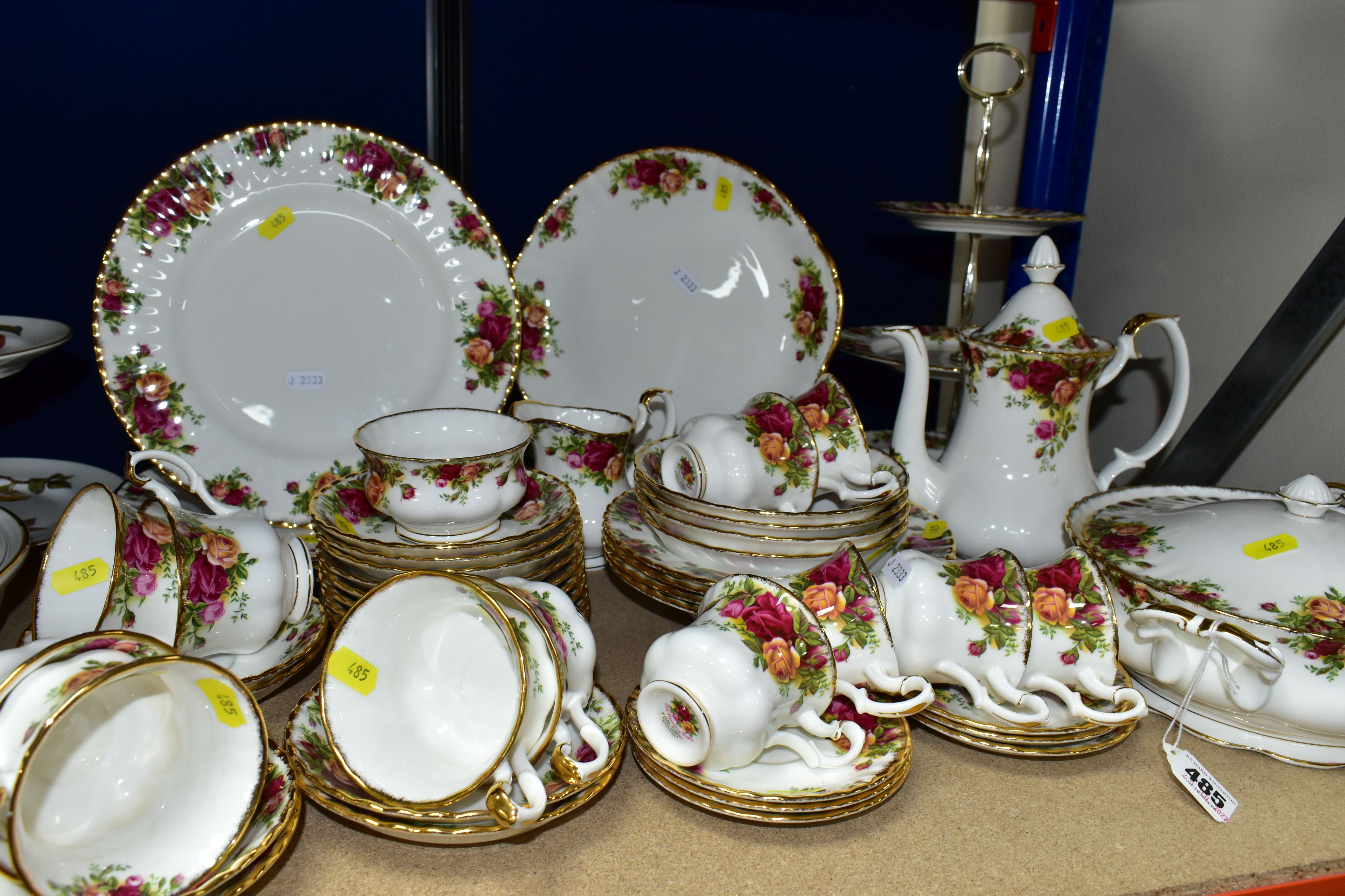 ROYAL ALBERT 'OLD COUNTRY ROSES' PATTERN PART DINNER SET/TEA SET, comprising six coffee cups - two