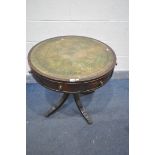 A REPRODUCTION MAHOGANY PEDESTAL DRUM TABLE, with a green leather and gilt tooled leather inlay top,