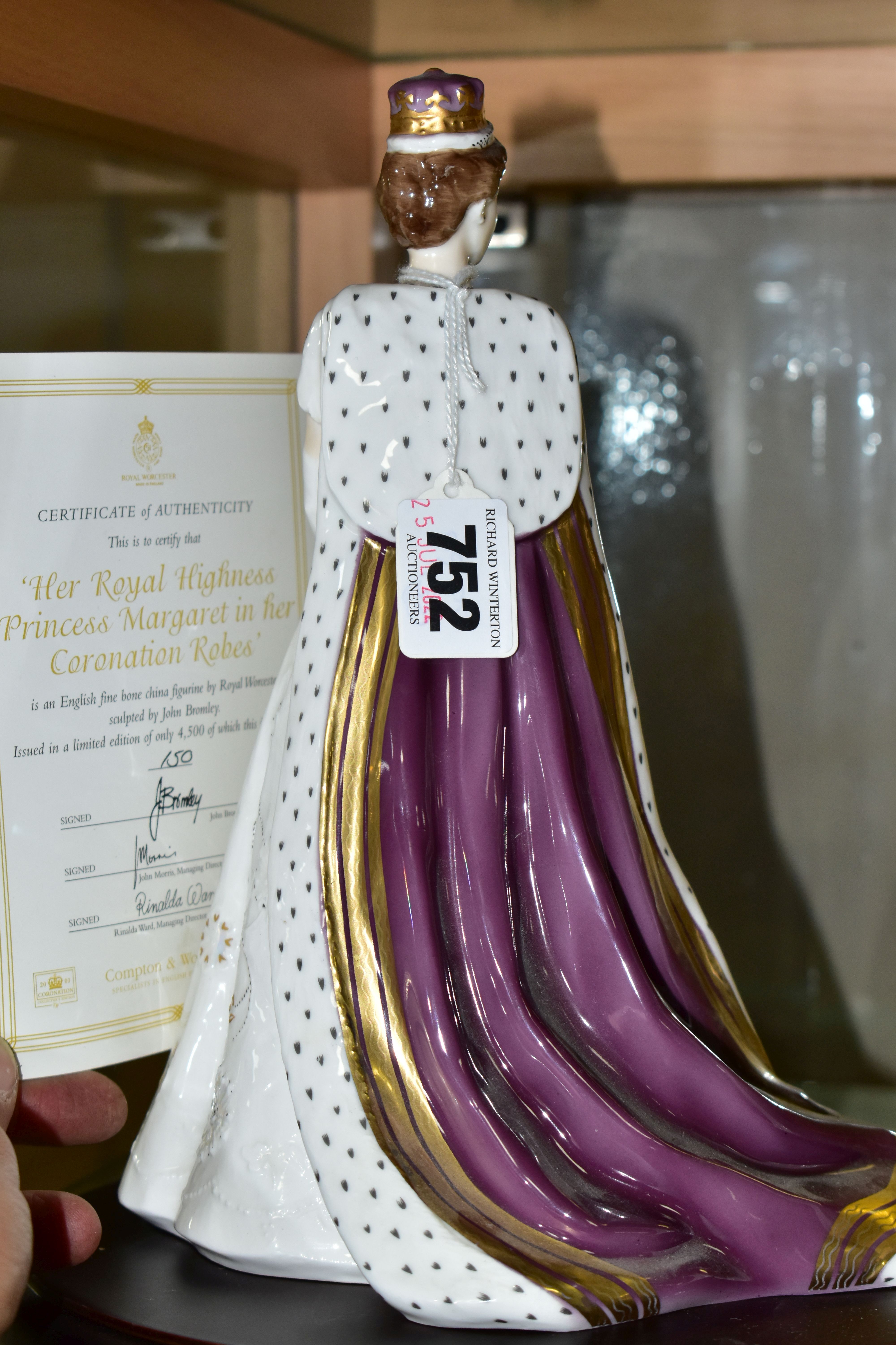 A ROYAL WORCESTER FOR COMPTON & WOODHOUSE LIMITED EDITION FIGURE 'HER ROYAL HIGHNESS PRINCESS - Image 3 of 4