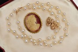 THREE JEWELLERY ITEMS, to include a freshwater cultured pearl necklace with clasp, clasp