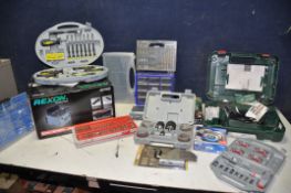 A REXON WG180A WET GRINDER in brand new unused condition (UNTESTED) and a Bosch PMF190E multi tool