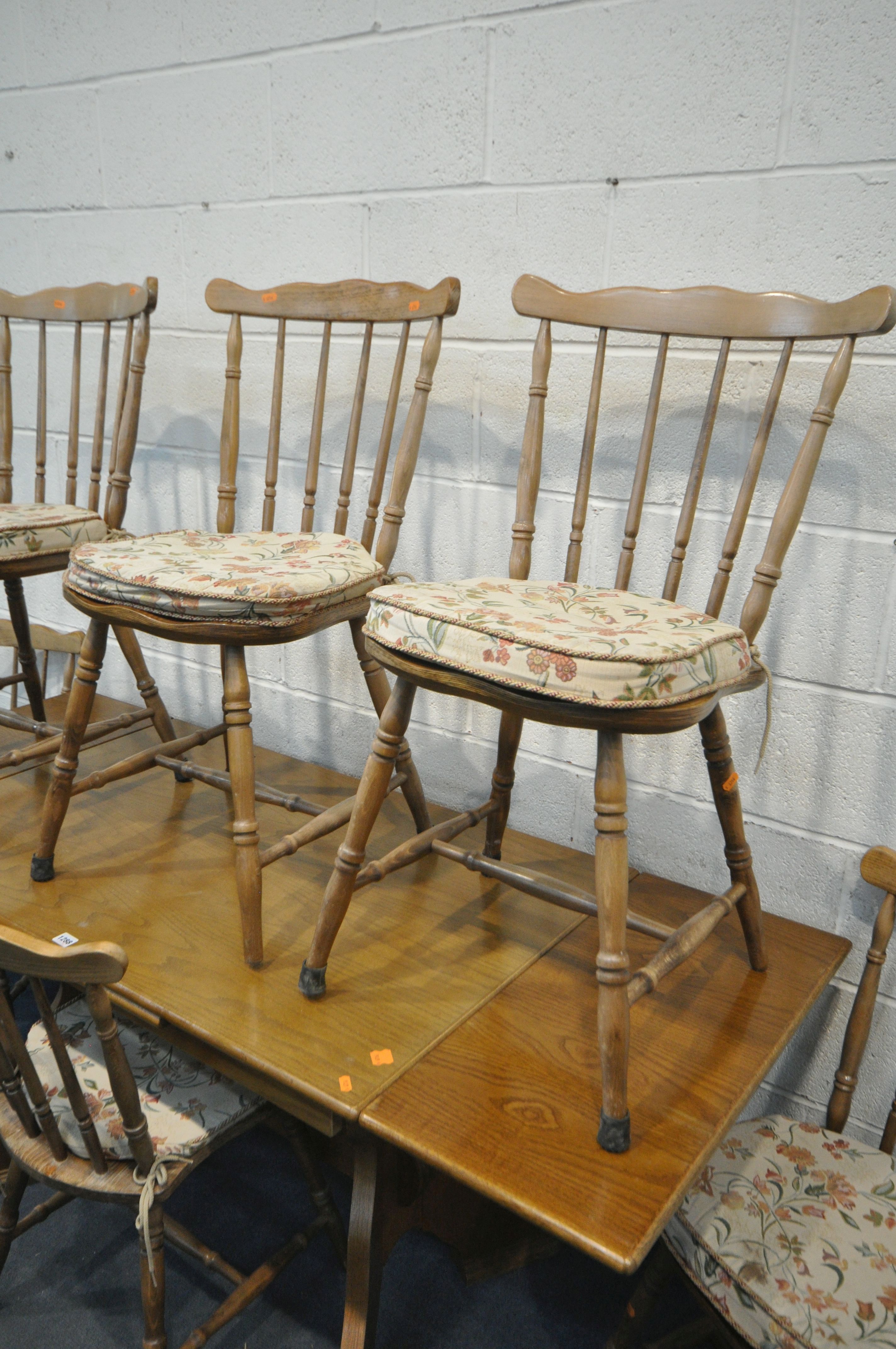 AN OAK DRAW LEAF DINING TABLE, extended length 176cm x closed length 110cm x depth 70cm x height - Image 2 of 2