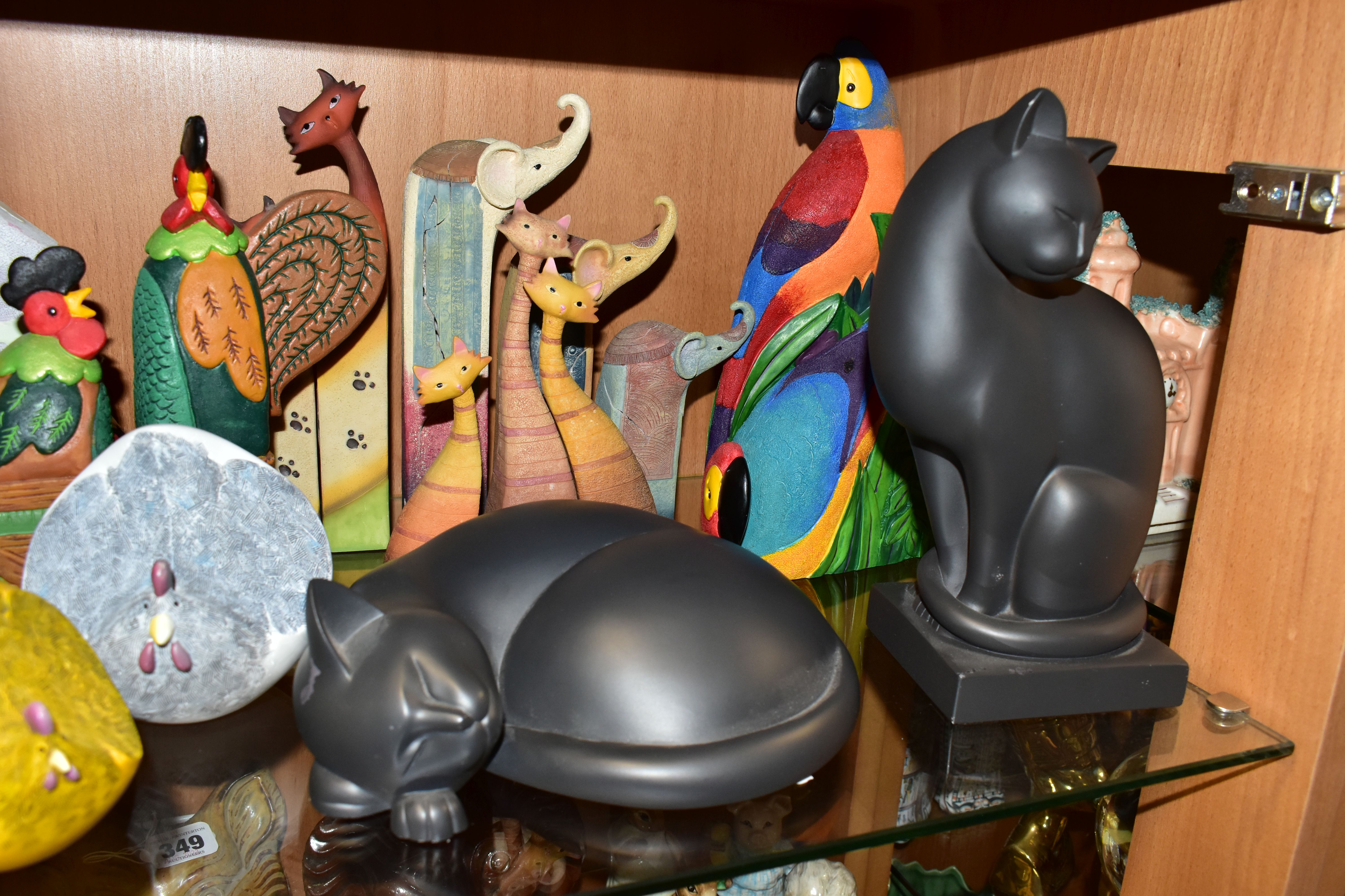 A COLLECTION OF ARTFORUM RESIN ANIMAL AND BIRD FIGURES AND SIMILAR UNMARKED MODELS, including two - Image 2 of 6