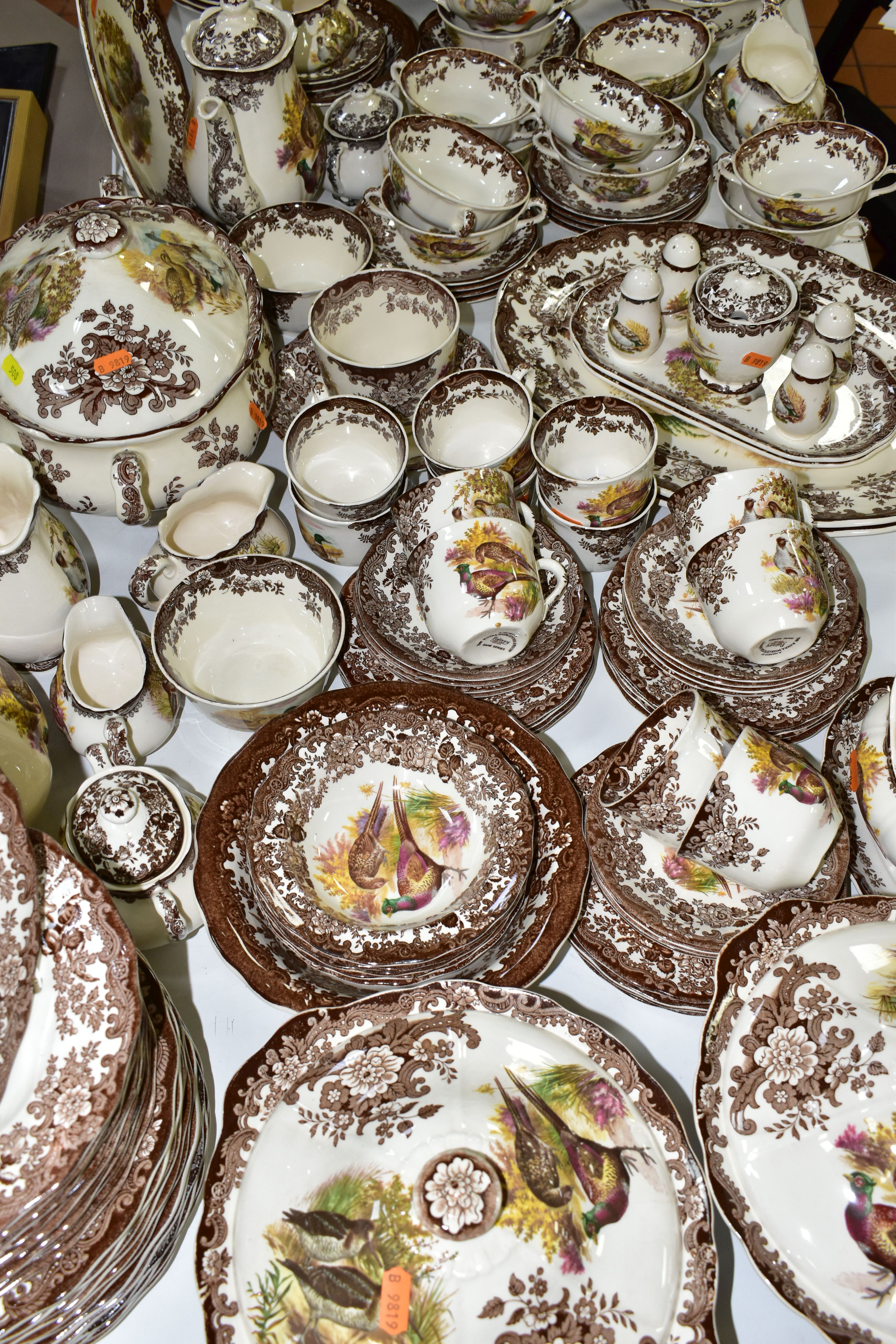 A ONE HUNDRED AND THIRTY NINE PIECE PALISSY (ROYAL WORCESTER) GAME SERIES DINNER SERVICE, comprising - Image 6 of 7