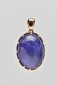 A TANZANITE CABOCHON PENDANT, comprising an oval tanzanite cabochon within a claw setting to the