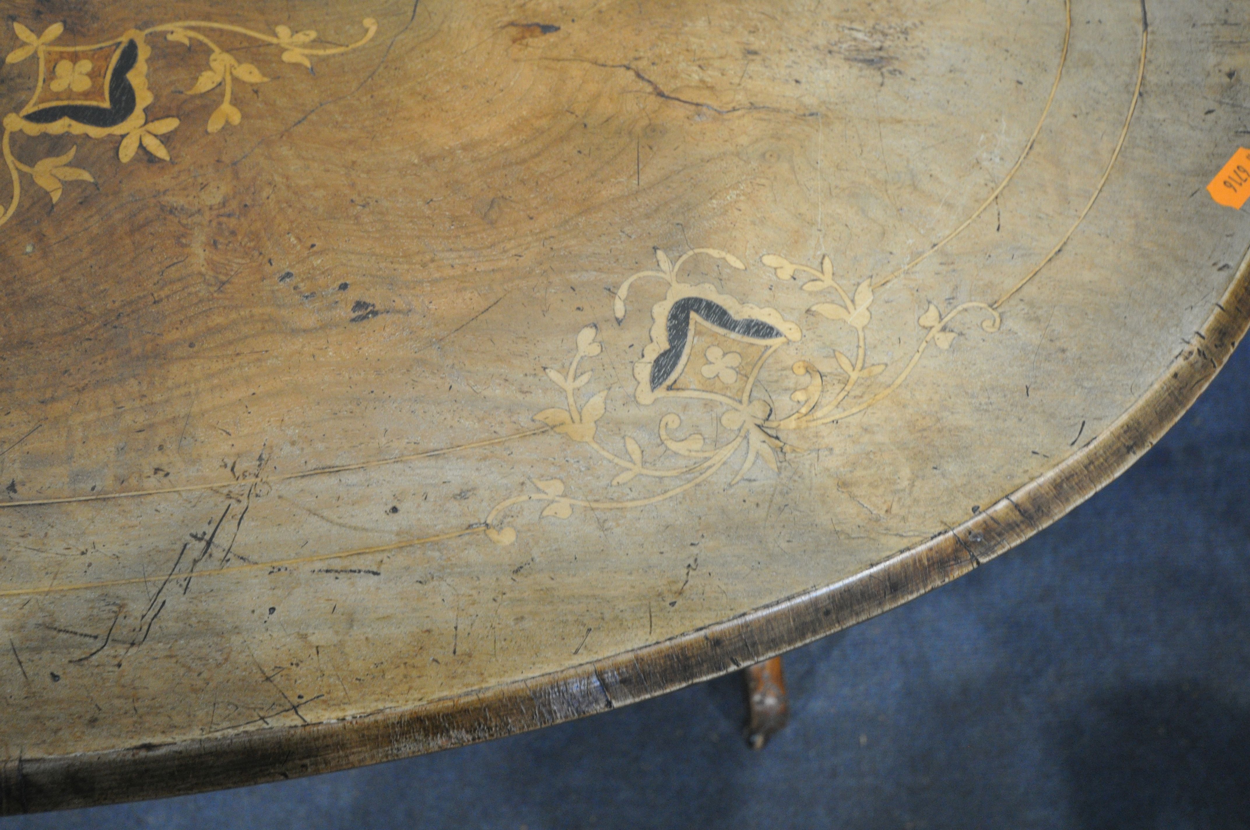 A VICTORIAN OVAL WALNUT CENTRE TABLE, with floral marquetry inlay, with turned supports, on carved - Image 4 of 6