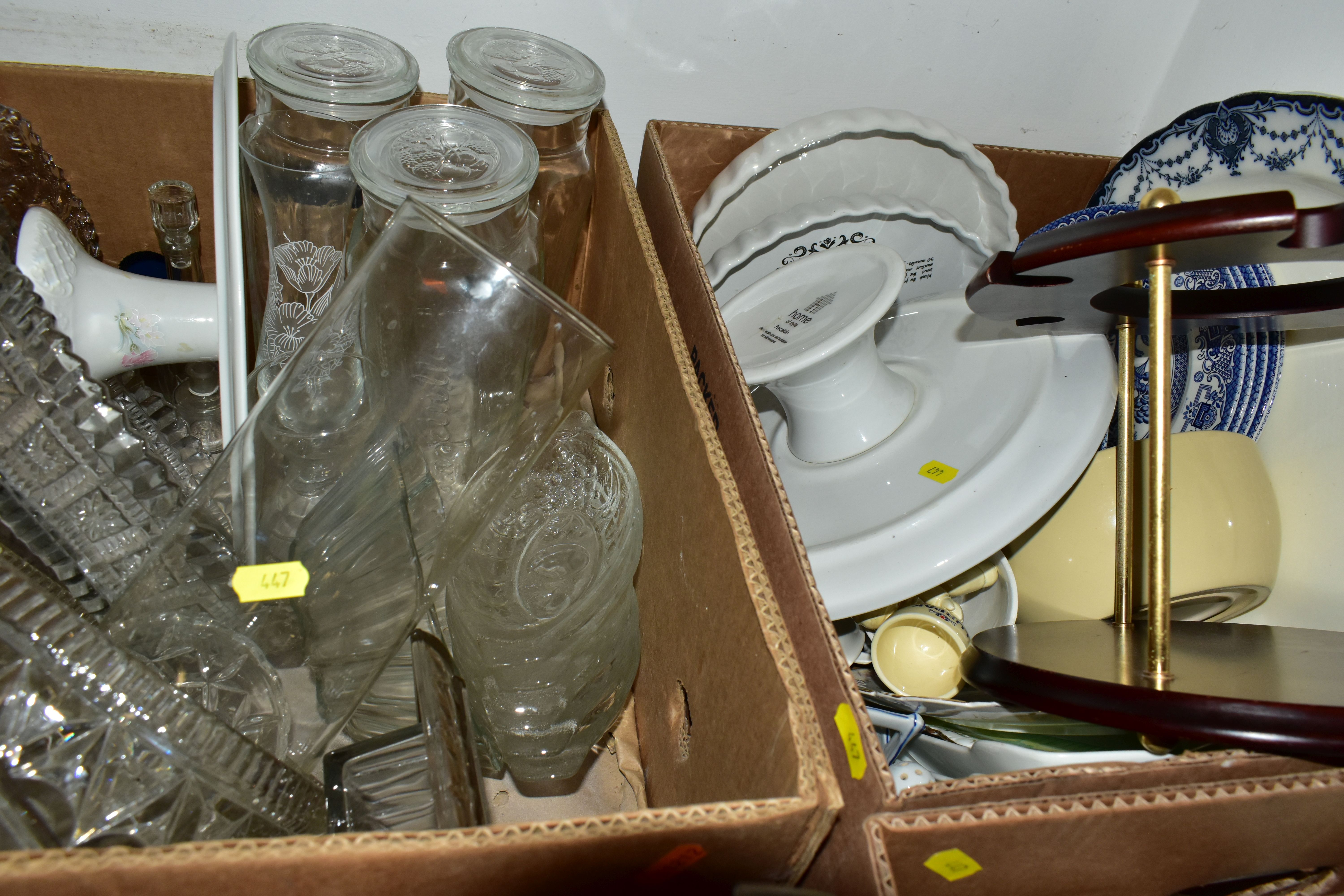 SIX BOXES OF GLASS WARE AND CERAMICS, to include a boxed presentation miniature set of 'Moser - Image 7 of 7