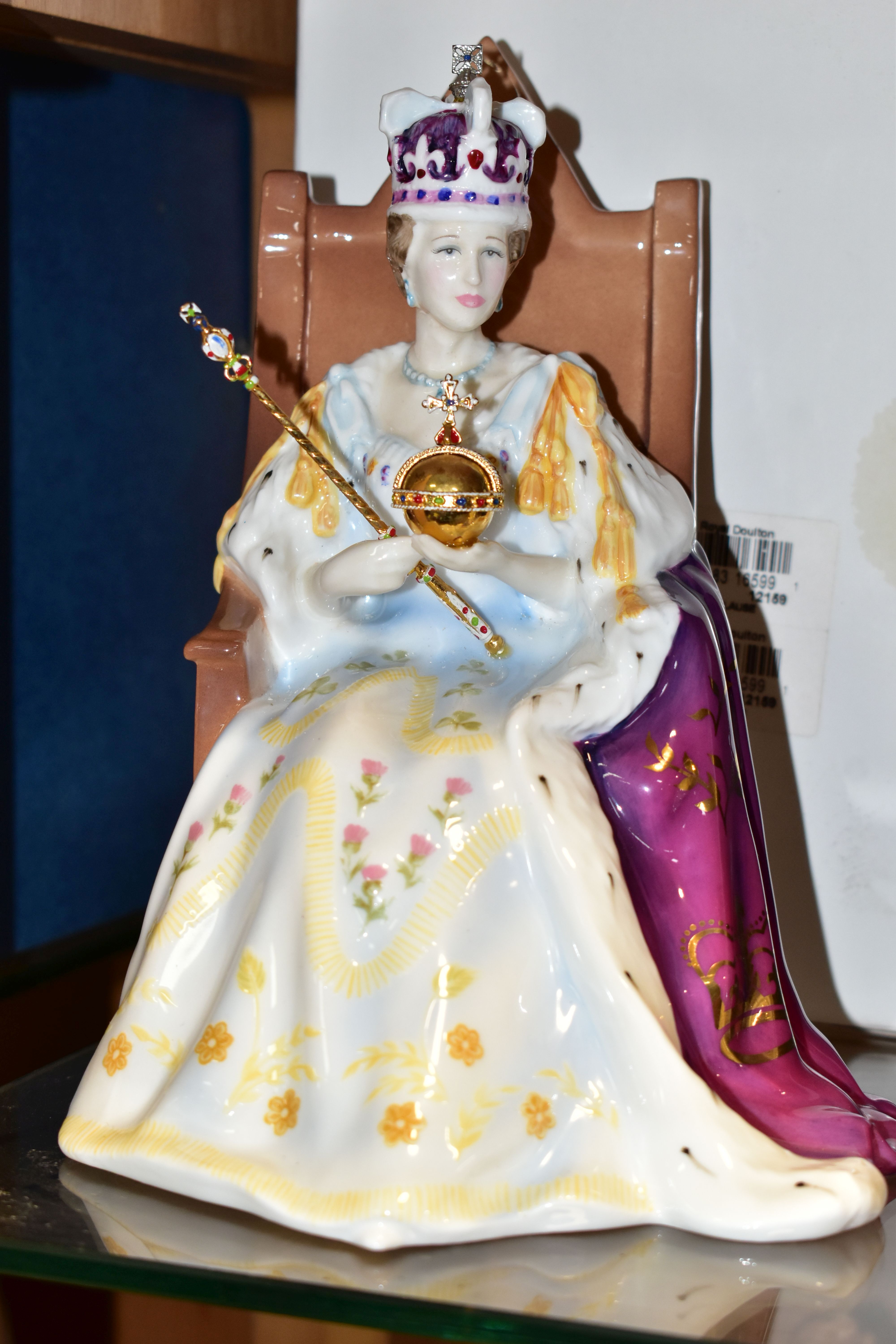 TWO ROYAL DOULTON LIMITED EDITION MODELS OF HM QUEEN ELIZABETH II, comprising HN4372, no.508/1500, - Image 3 of 4