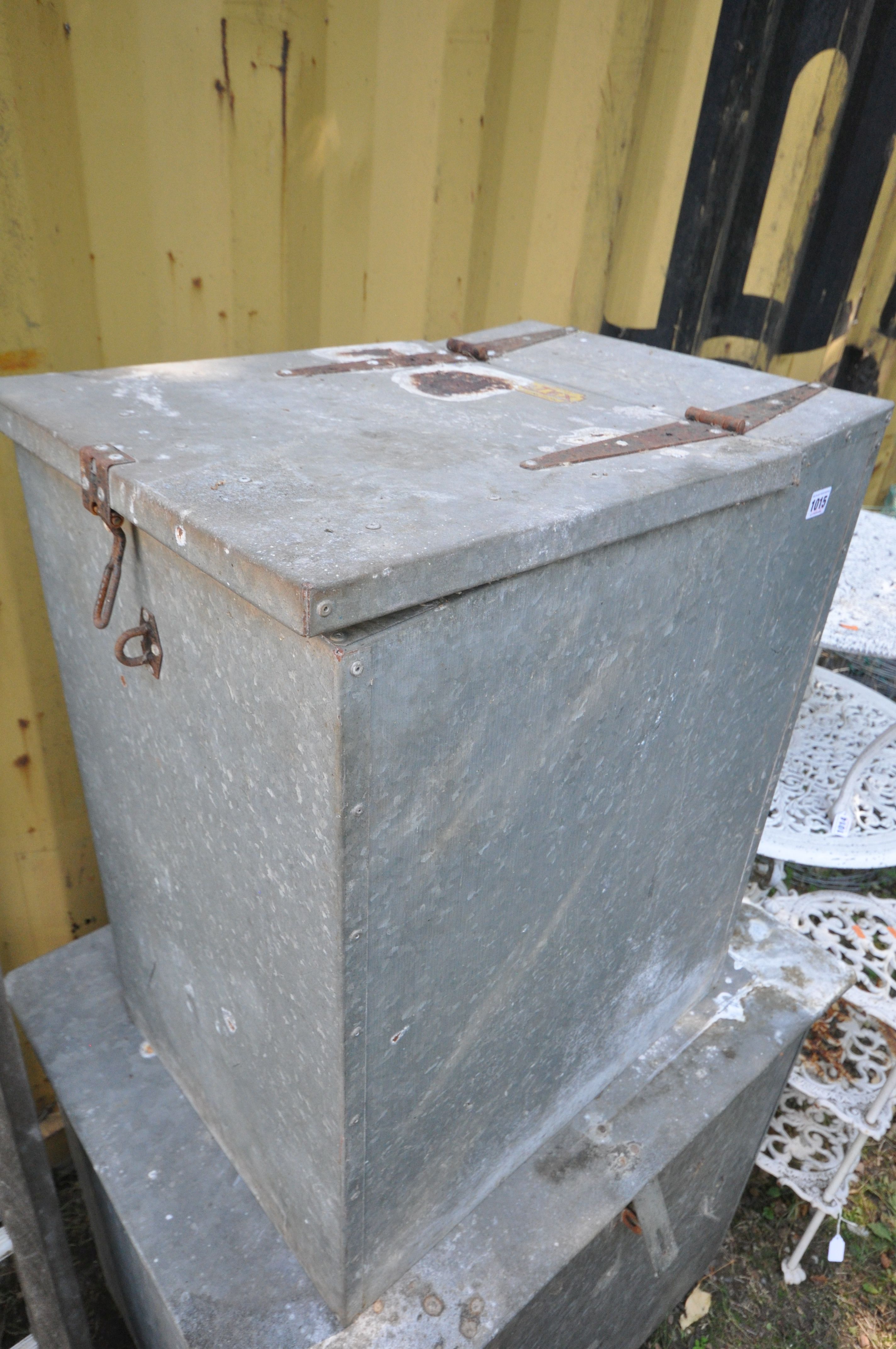 A GALVANISED STORAGE CHEST, the lid enclosing two divisions, width 83cm x depth 64cm x height - Image 2 of 2