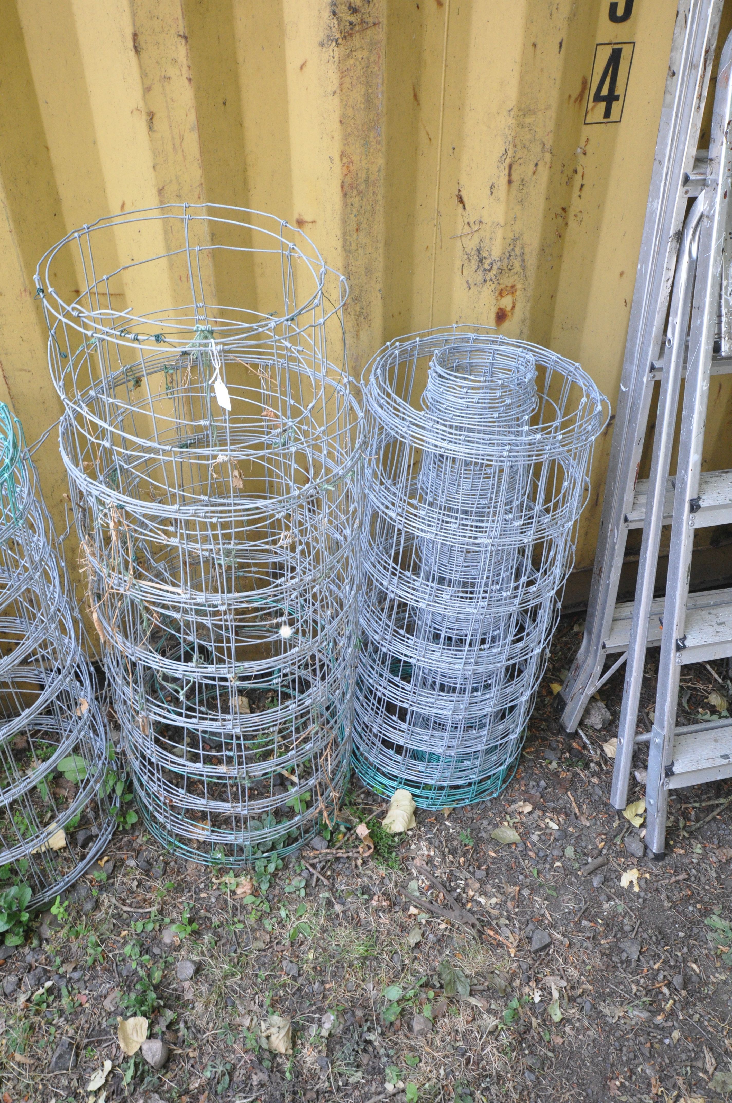 A QUANTITY OF STOCK WIRE FENCING, lengths unknown, but in four bundles - Image 3 of 3