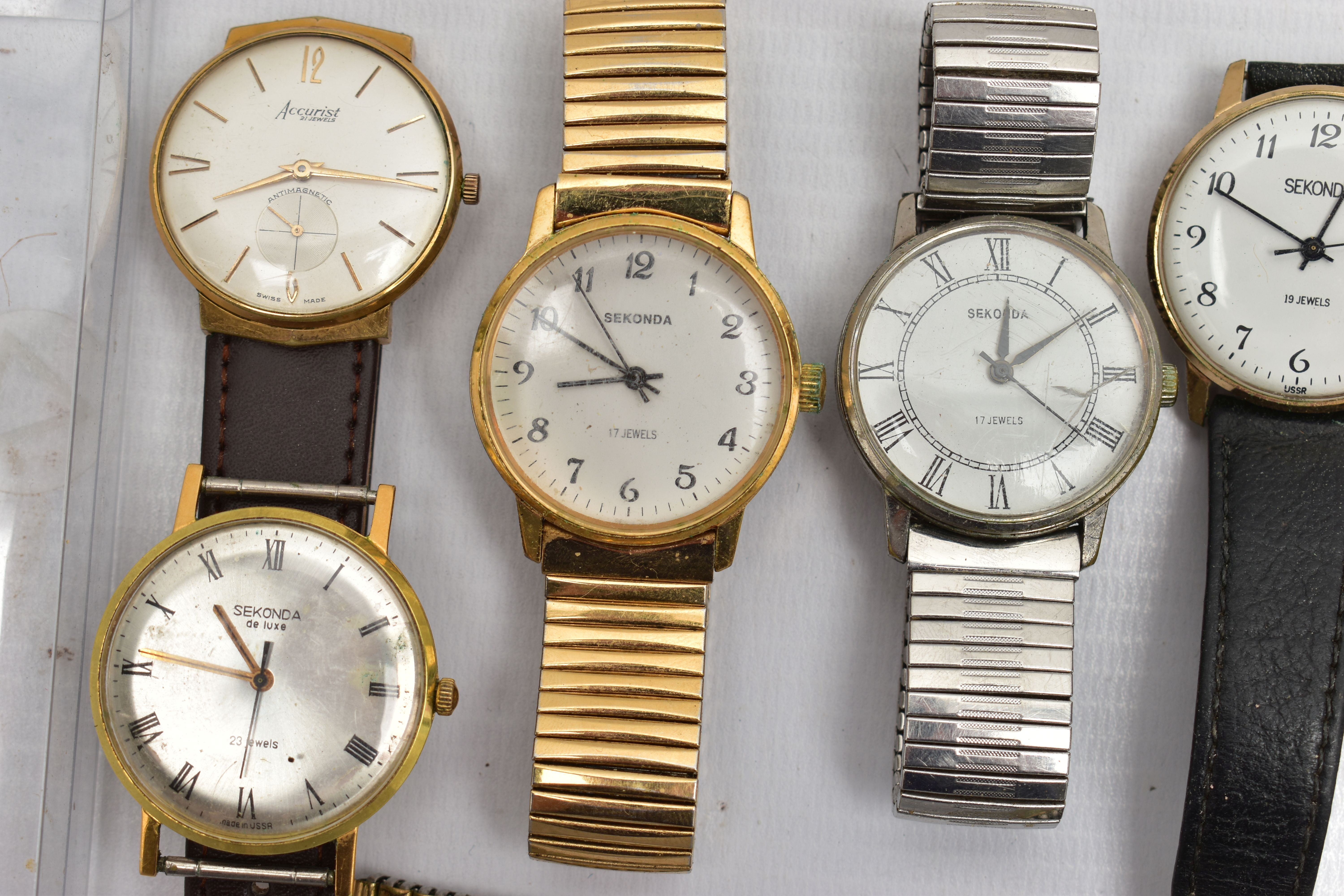 A SELECTION OF SEKONDA AUTOMATIC AND HAND WOUND WRISTWATCHES, to include a gold plated Sekonda - Image 3 of 3