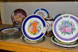 A GROUP OF ROYAL DOULTON, ROYAL WORCESTER, LIMOGE, SPODE AND FRANKLIN MINT COLLECTABLE PLATES,