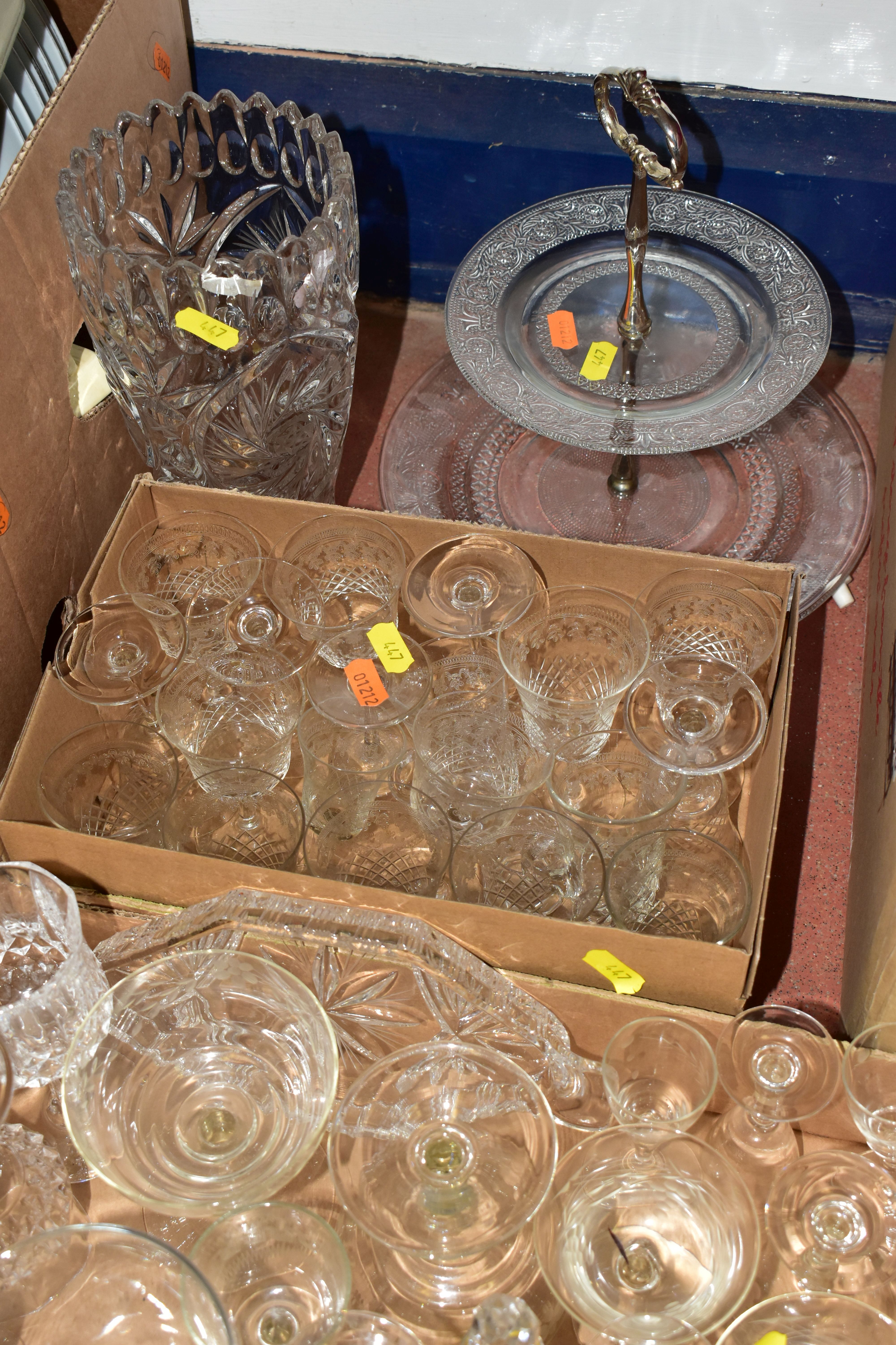 SIX BOXES OF GLASS WARE AND CERAMICS, to include a boxed presentation miniature set of 'Moser - Image 3 of 7