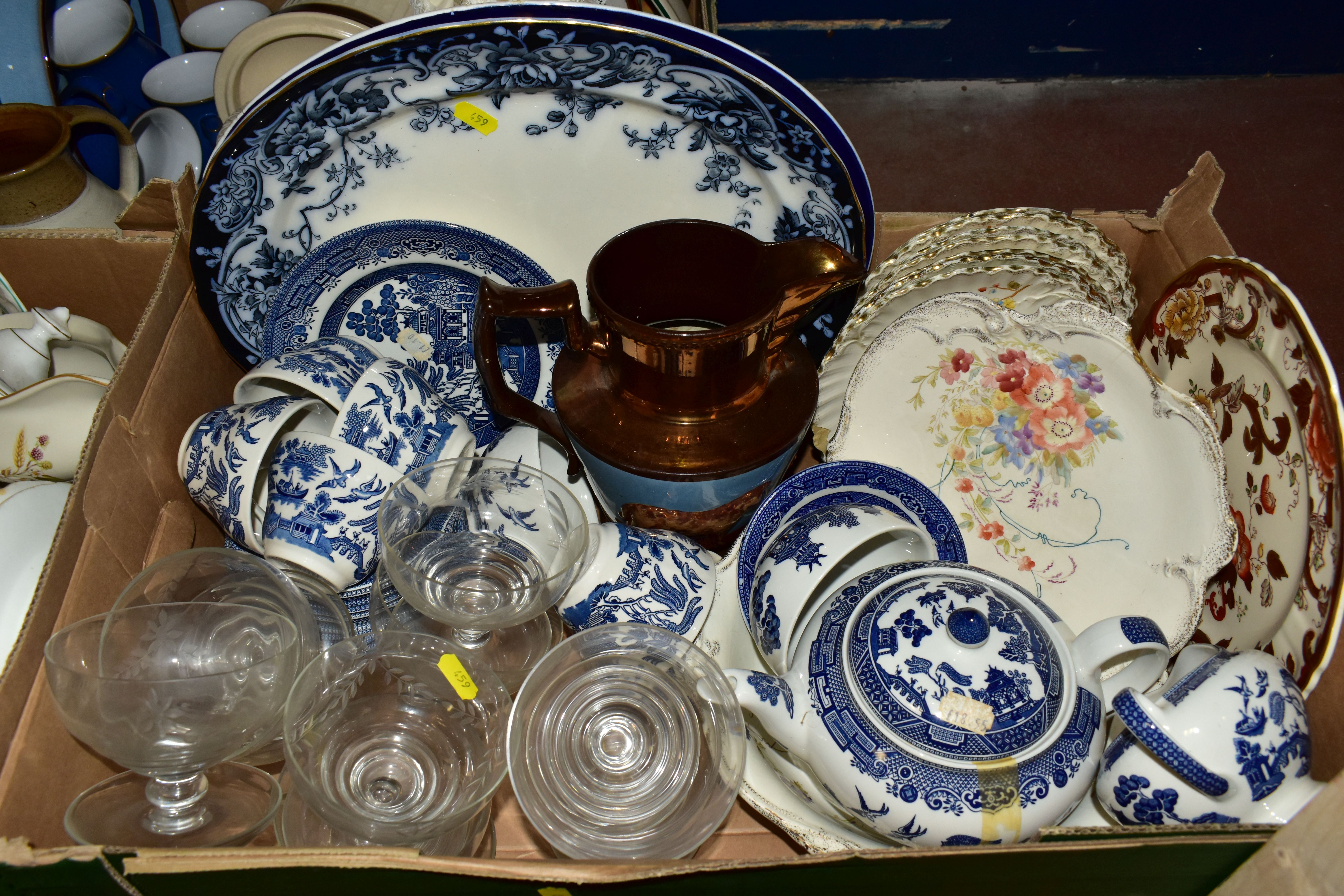 FIVE BOXES OF CERAMICS AND GLASSWARE, to include a Belleek sugar bowl (chipped & cracked), Royal - Image 3 of 7