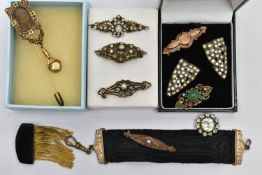 AN ASSORTMENT OF 19TH CENTURY JEWELLERY, to include two gold fronted brooches, the first set with