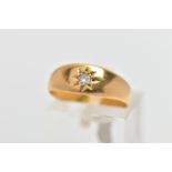 AN EARLY 20TH CENTURY 1920'S 22CT YELLOW GOLD DIAMOND SINGLE STONE RING, set with a single cut