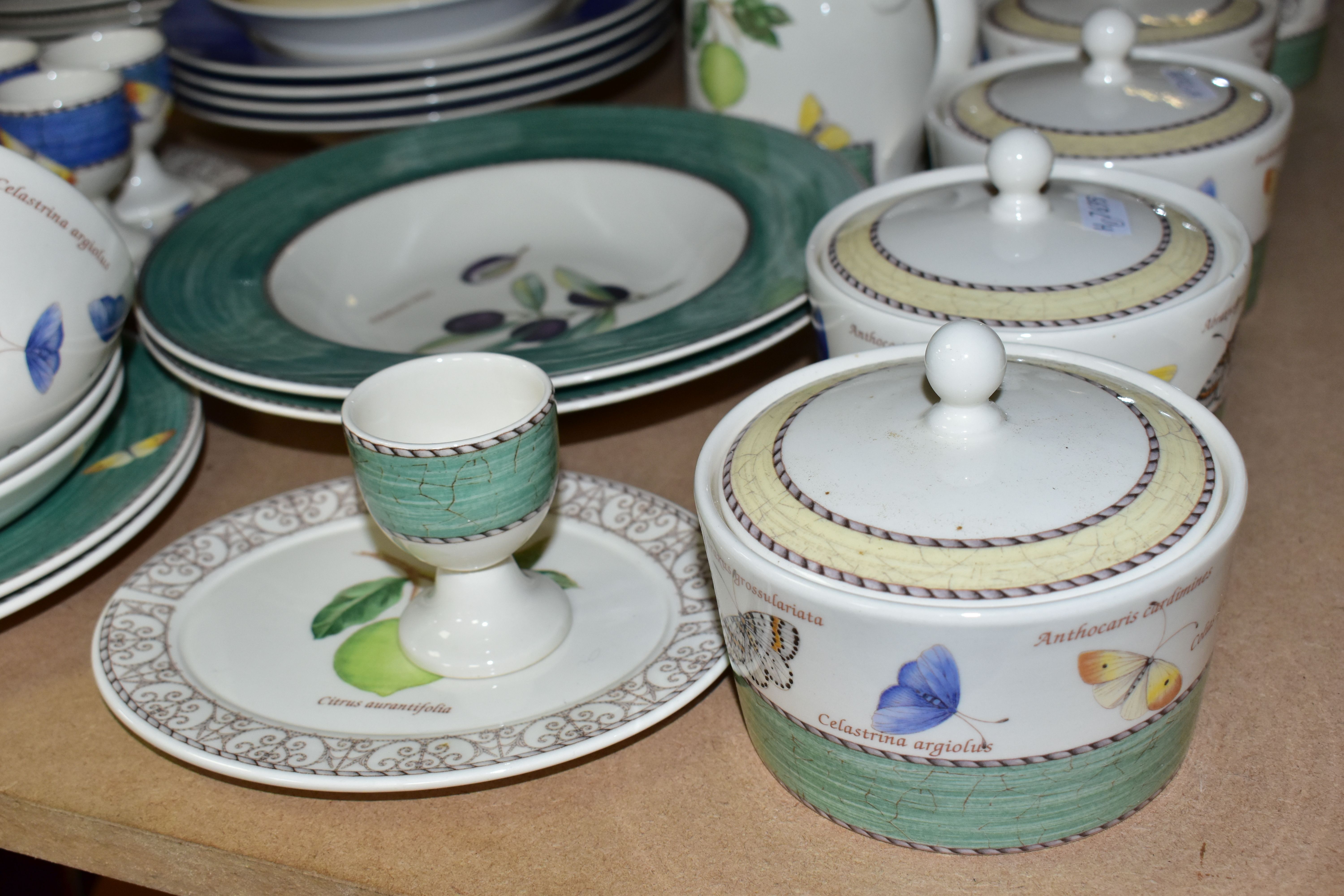 A ONE HUNDRED AND SEVEN PIECE WEDGWOOD SARAH'S GARDEN DINNER SERVICE, with blue border unless - Image 3 of 9