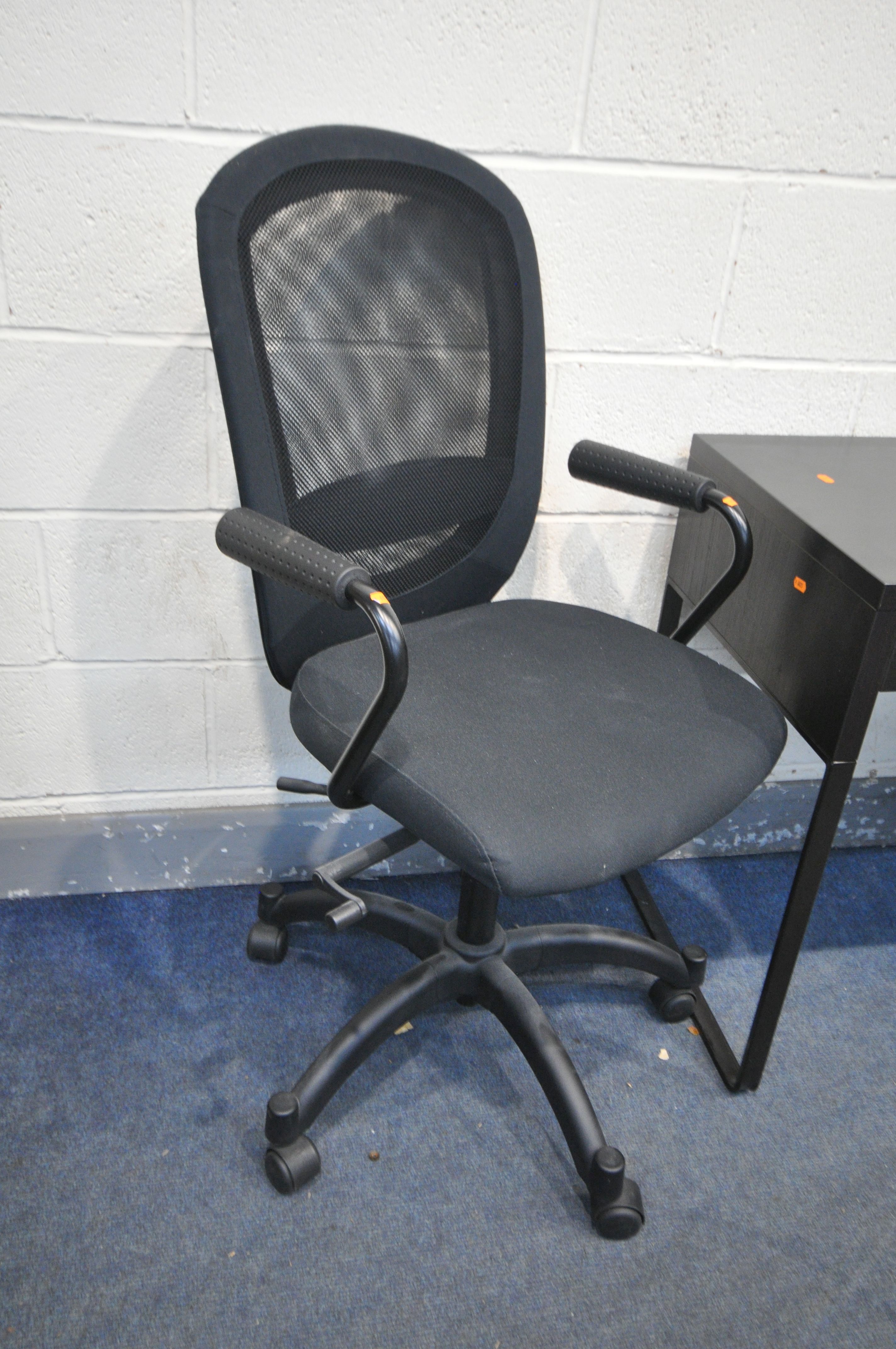 A QUANTITY OF IKEA OFFICE FURNITURE, to include a desk, swivel chair, side desk, rolling cabinet, - Image 4 of 4