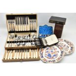 A COMPLETE CANTEEN, A SET OF SILVER TEASPOONS AND OTHER ITEMS, light wooden canteen complete with