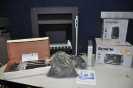 A SELECTION OF HOUSEHOLD ELECTRICALS, to include a Breville gloss black jug kettle, Breville four