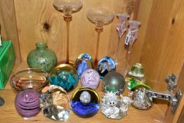 A GROUP OF PAPERWEIGHTS, SWAROVSKI ANIMALS AND OTHER GLASSWARES, to include a Caithness Globe