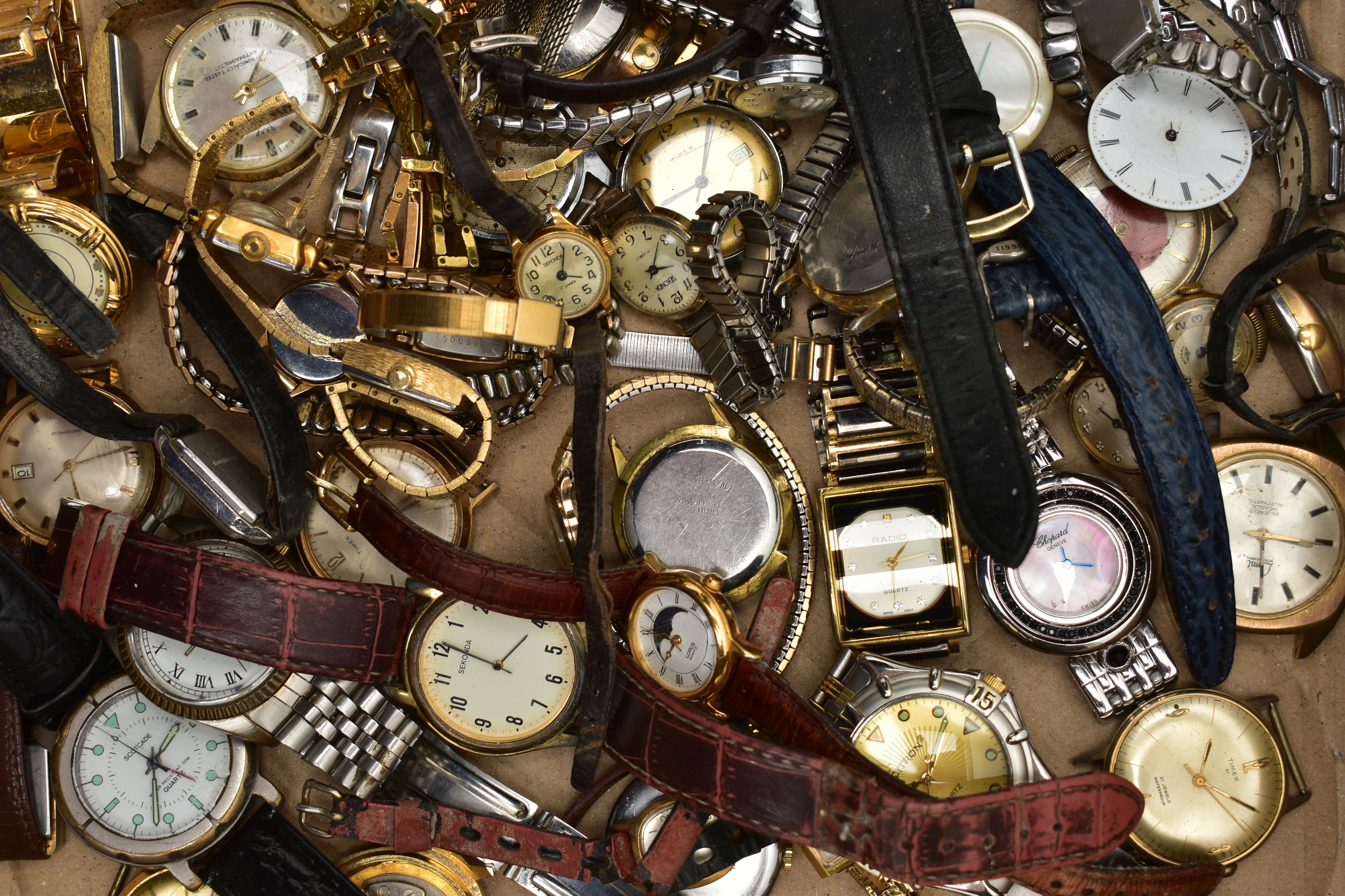 A LARGE ASSORTMENT OF WRISTWATCHES AND WATCH PARTS, wristwatches with names to include 'Lorus, - Image 3 of 3