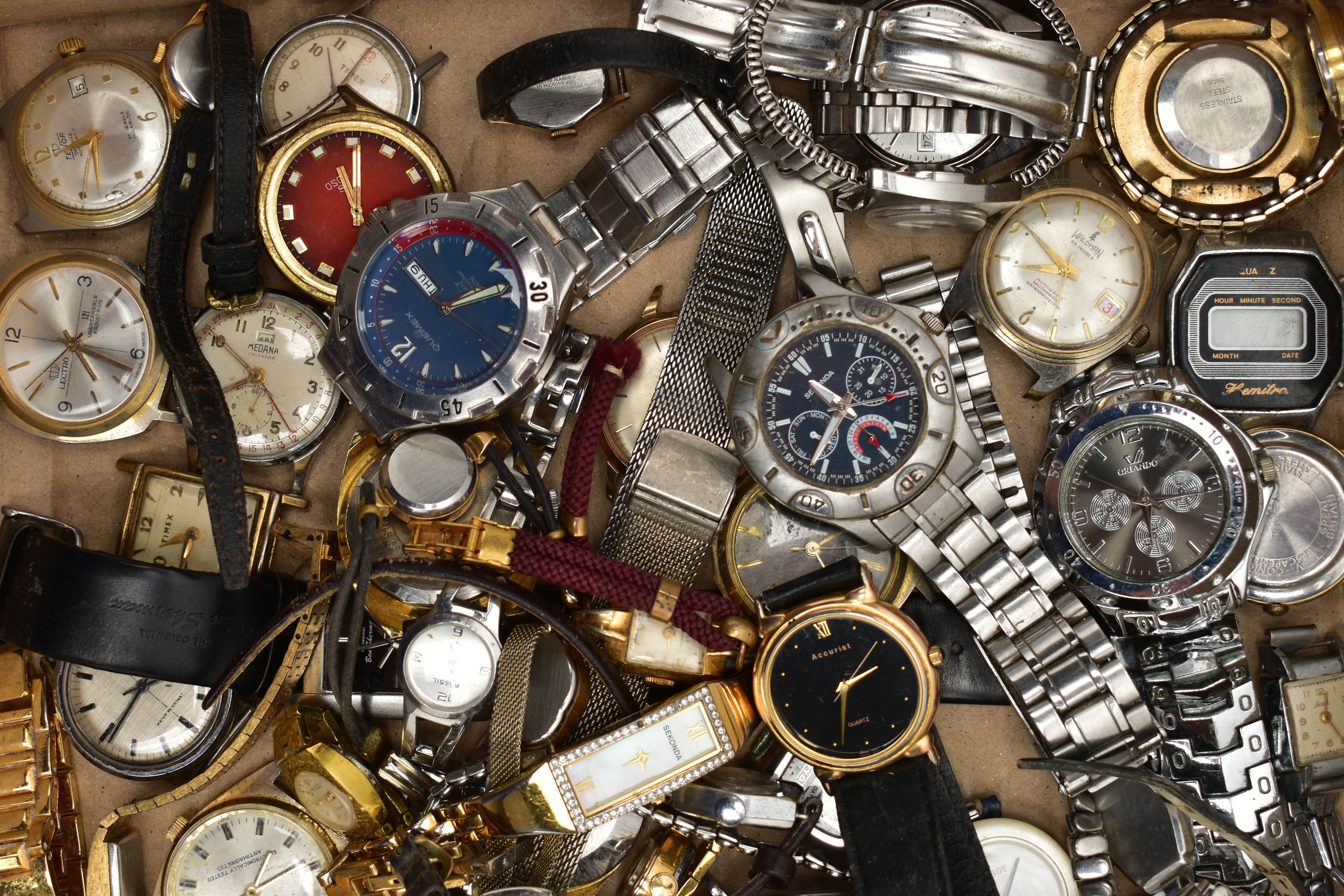 A LARGE ASSORTMENT OF WRISTWATCHES AND WATCH PARTS, wristwatches with names to include 'Lorus, - Image 2 of 3