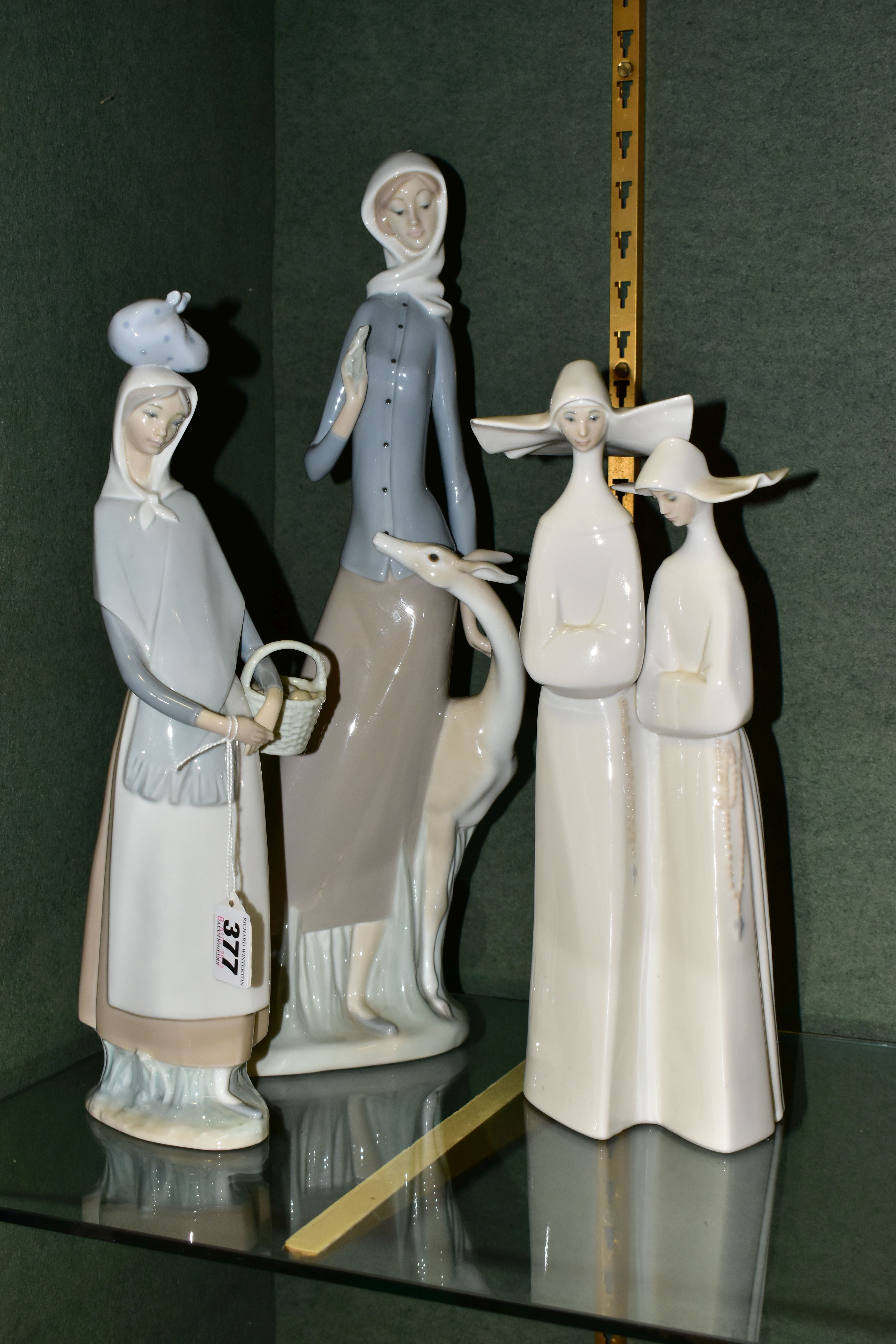 THREE LLADRO FIGURES / GROUPS SCULPTED BY FULGENCIO GARCIA, comprising Market Day Girl, modelled