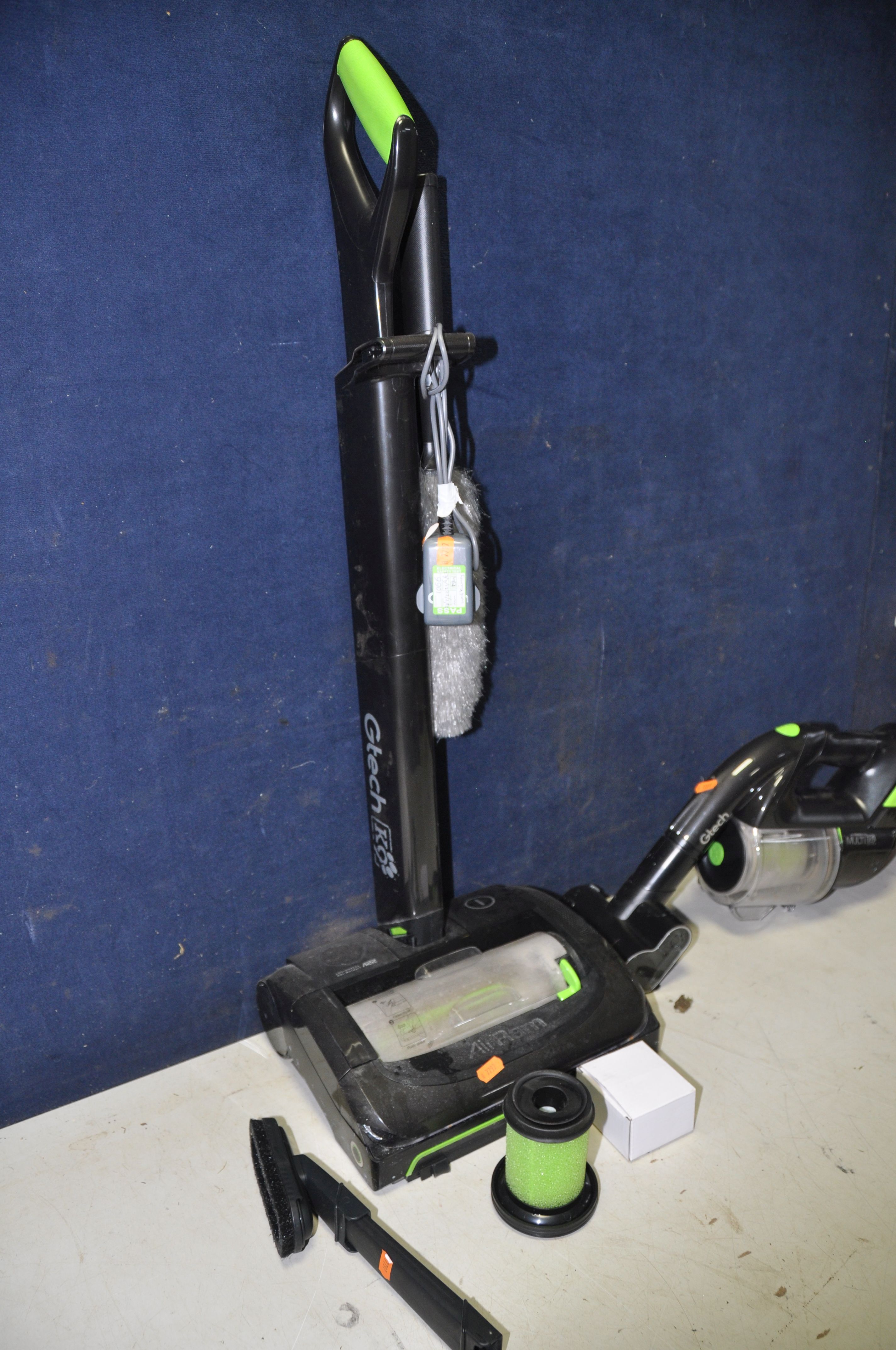 A G-TECH AIR RAM K9 VACUUM with charger, along with a G-tech multi K9 with spare filter and air - Image 3 of 3