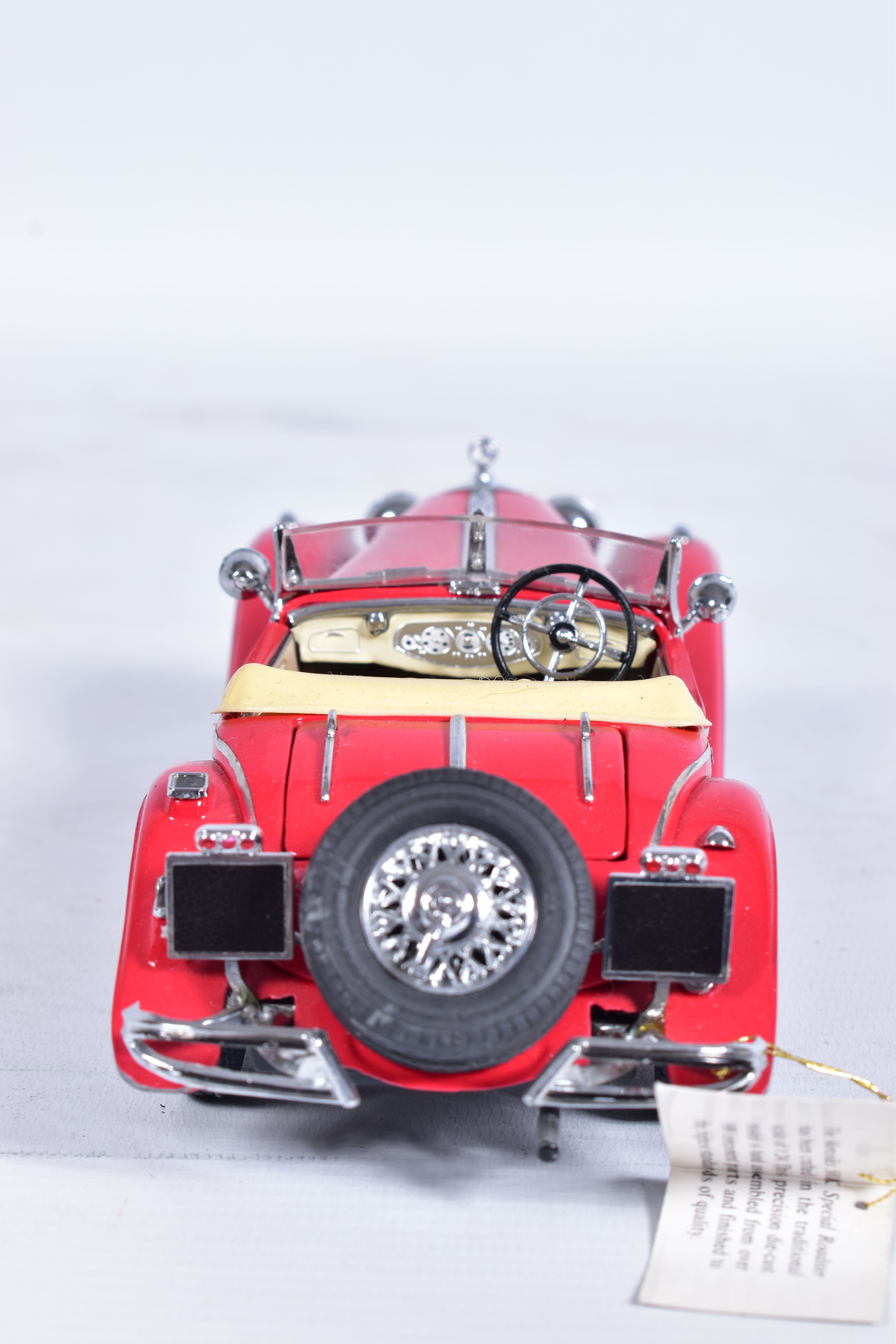 THREE UNBOXED FRANKLIN MINT CARS, all 1:24 scale, 1930 Bugatti Royale Coupe Napoleon, 1930 - Image 9 of 14