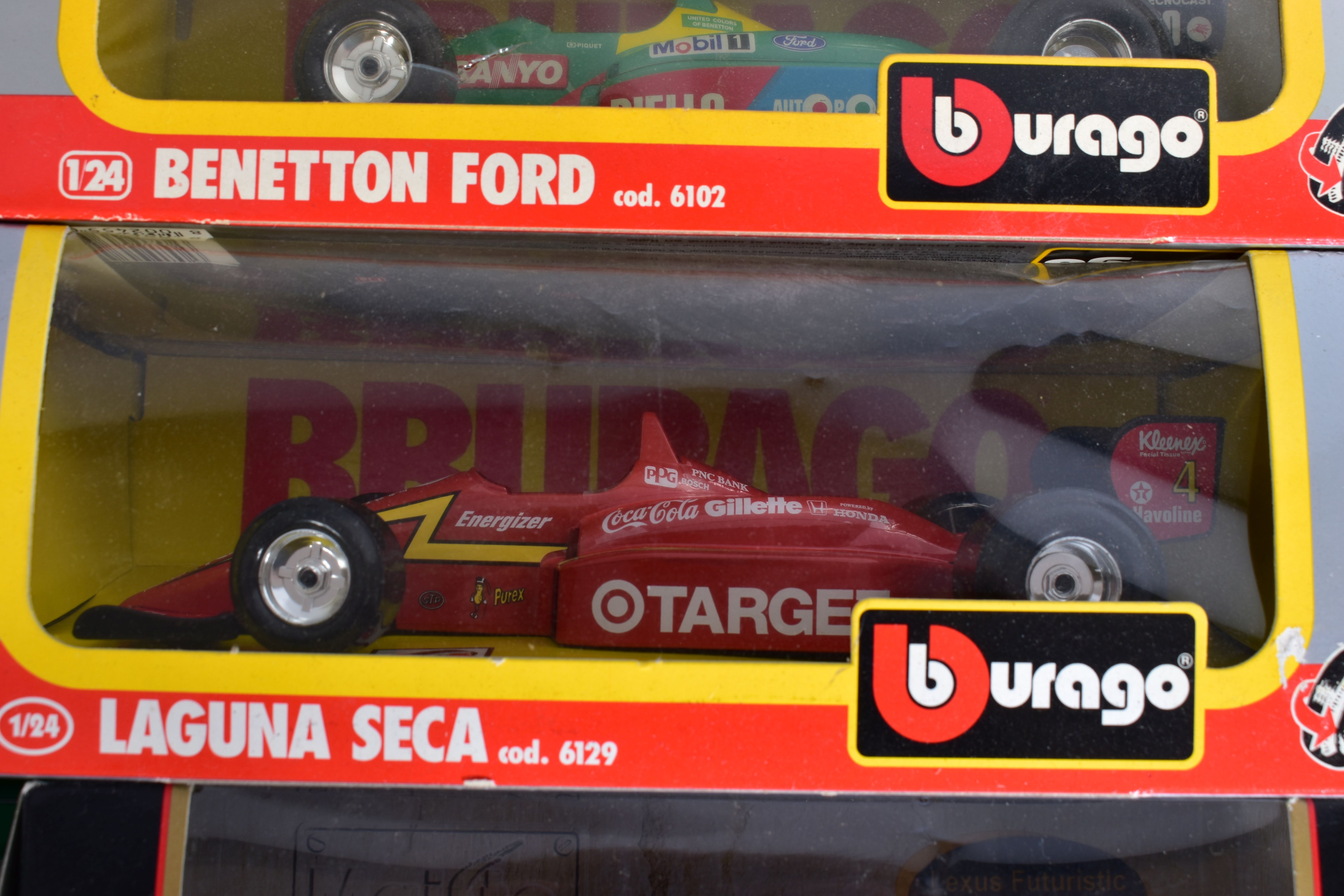 A QUANTITY OF BOXED 1:24 SCALE DIECAST CAR MODELS, Bburago racing cars and Maisto Special Edition, - Image 5 of 8