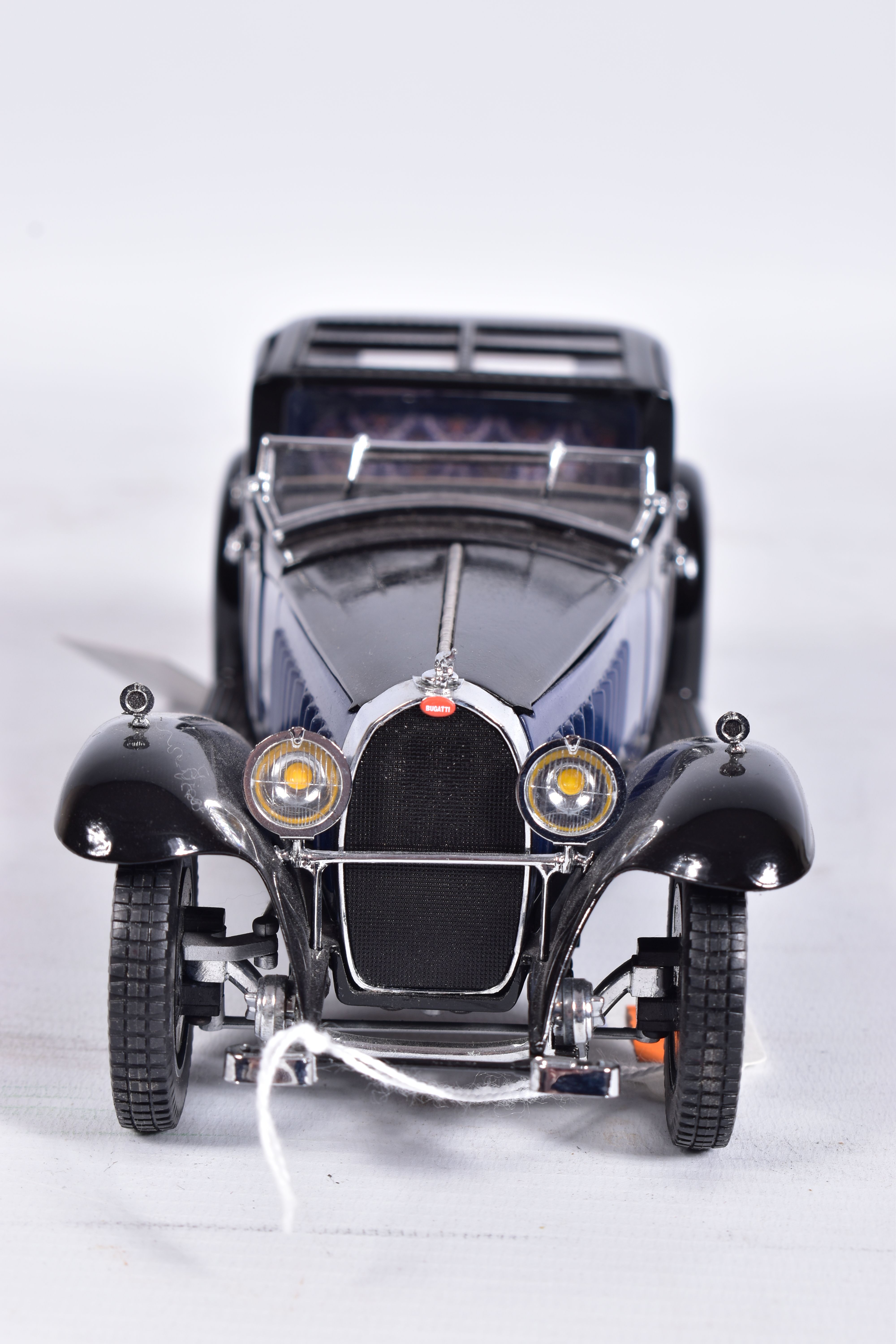 THREE UNBOXED FRANKLIN MINT CARS, all 1:24 scale, 1930 Bugatti Royale Coupe Napoleon, 1930 - Image 4 of 14