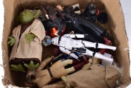 A BOX OF LFL STAR WARS FIGURES AND TOYS, to include a 2005 Hasbro electronic 'Call Upon Yoda'