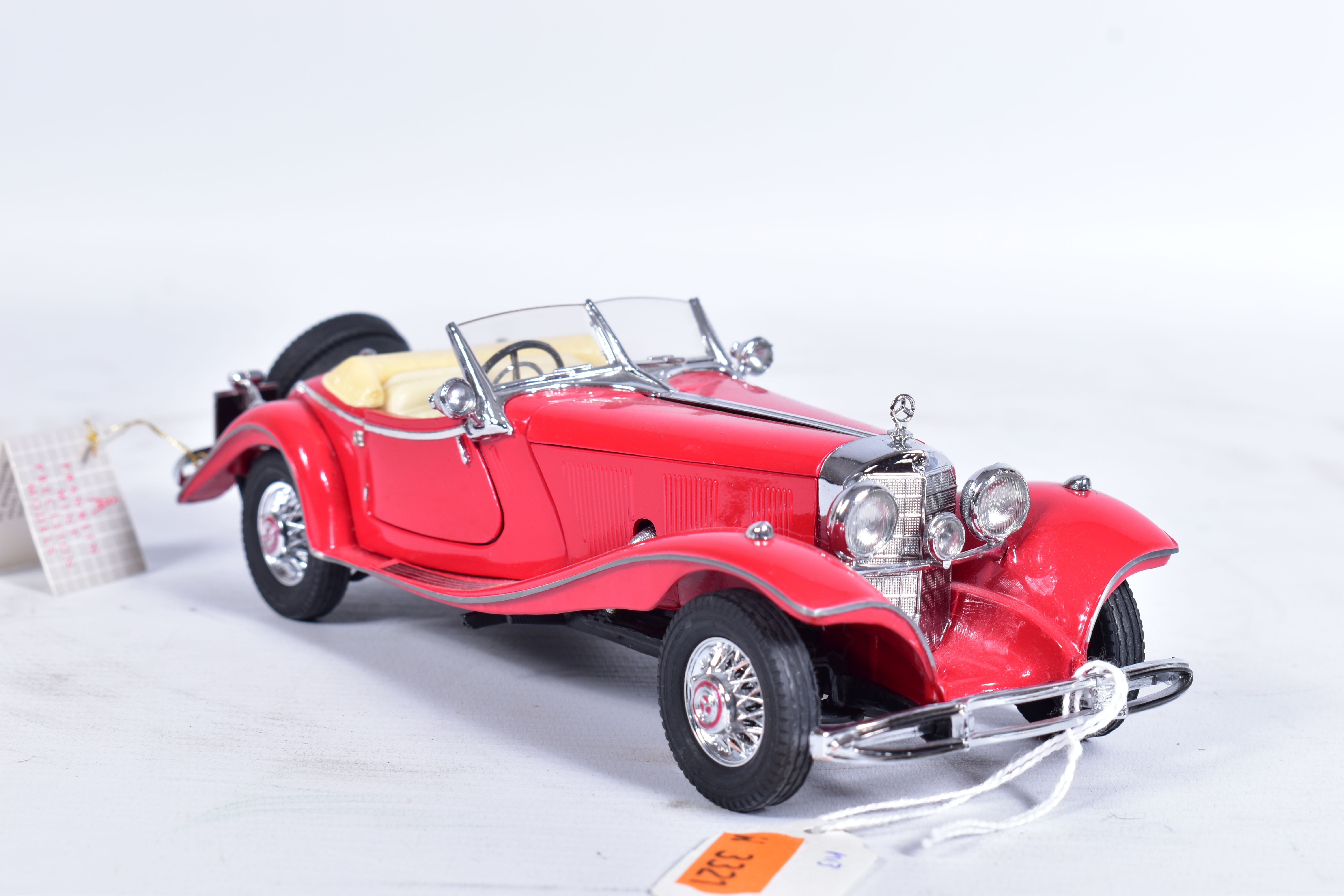 THREE UNBOXED FRANKLIN MINT CARS, all 1:24 scale, 1930 Bugatti Royale Coupe Napoleon, 1930 - Image 6 of 14