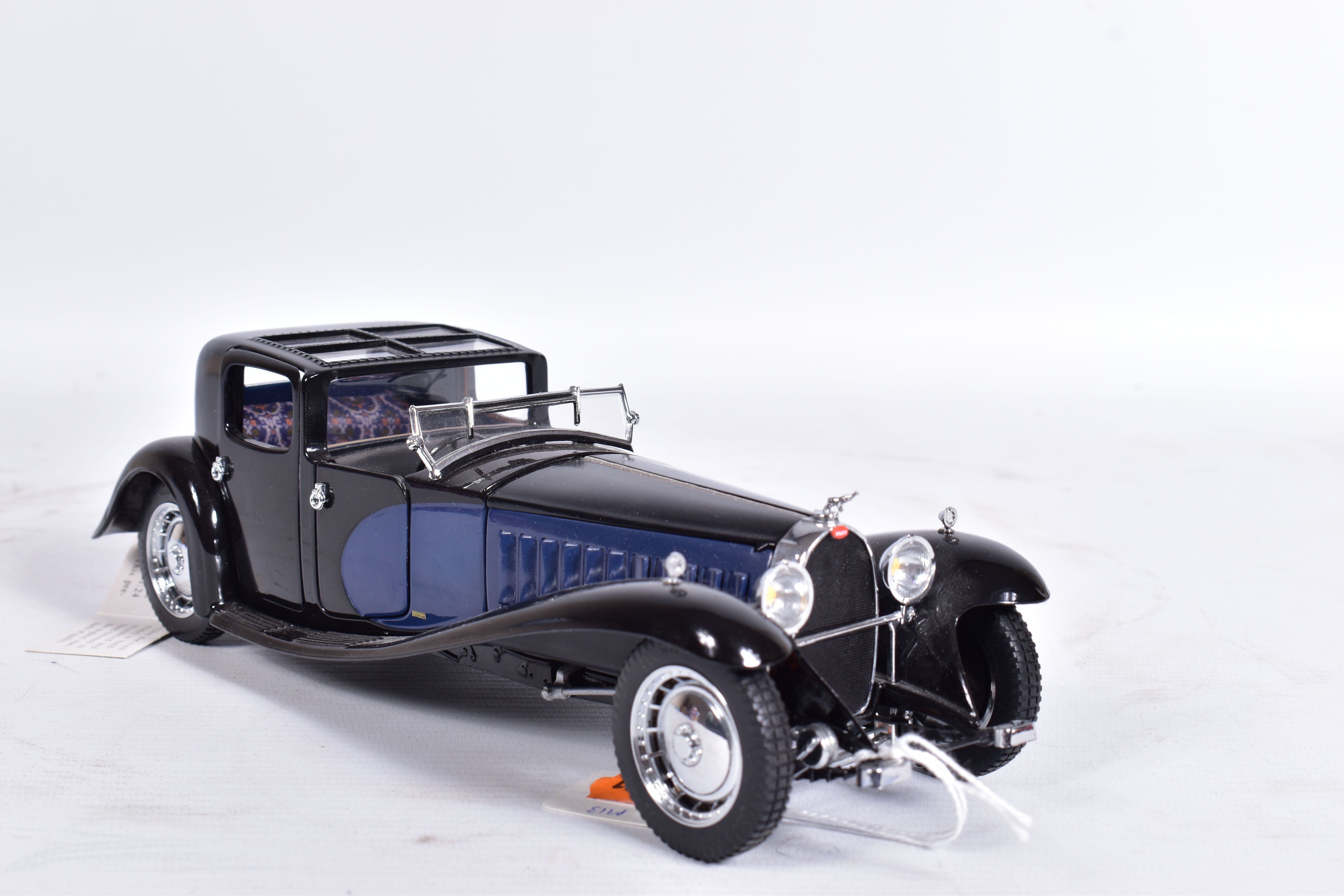 THREE UNBOXED FRANKLIN MINT CARS, all 1:24 scale, 1930 Bugatti Royale Coupe Napoleon, 1930 - Image 2 of 14