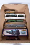 A QUANTITY OF BOXED AND UNBOXED OO GAUGE LOCOMOTIVES, to include boxed Bachmann rebuilt Patriot