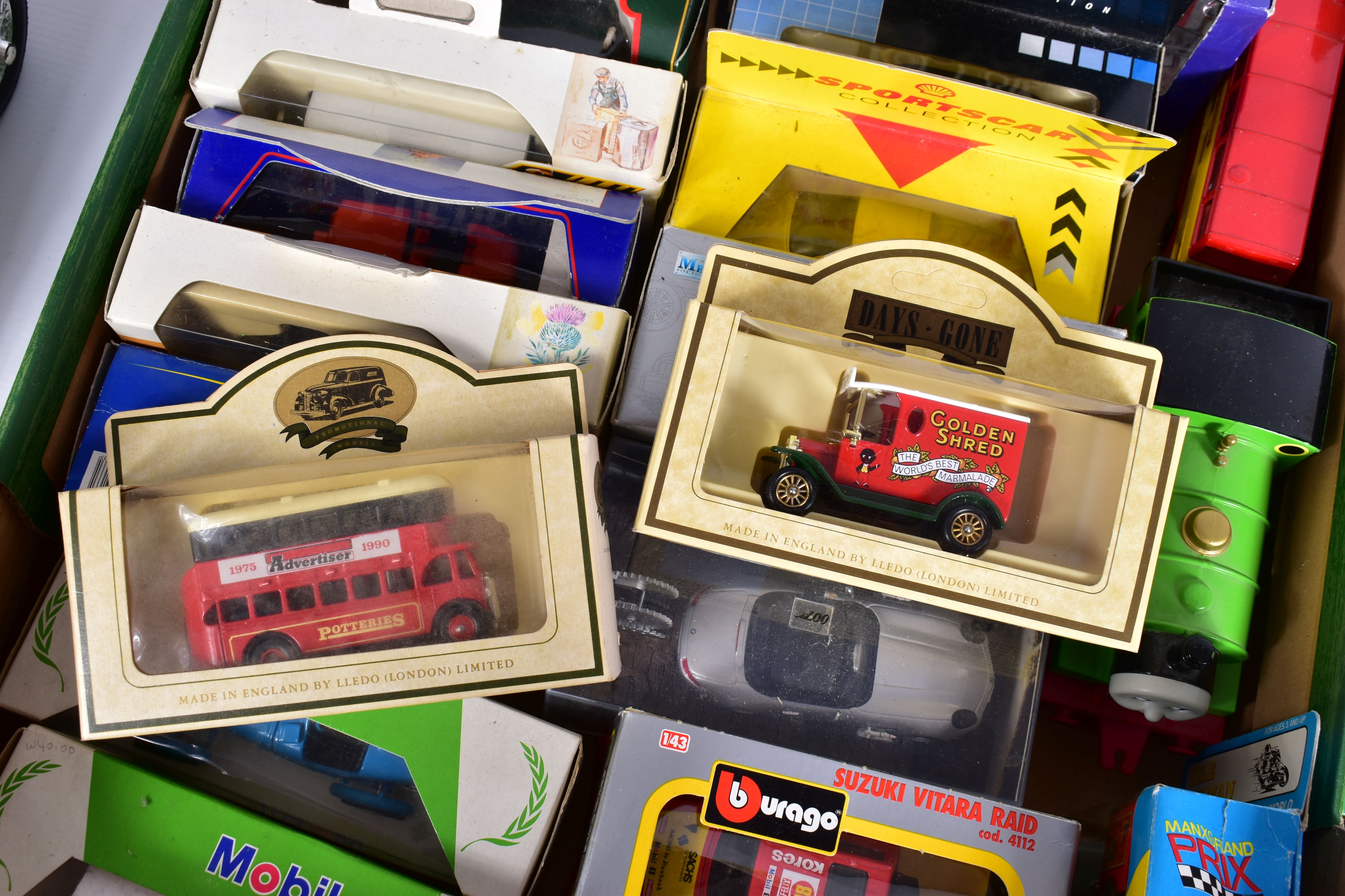 A QUANTITY OF BOXED AND UNBOXED ASSORTED DIECAST VEHICLES, unboxed playworn items include Corgi Toys - Image 6 of 7