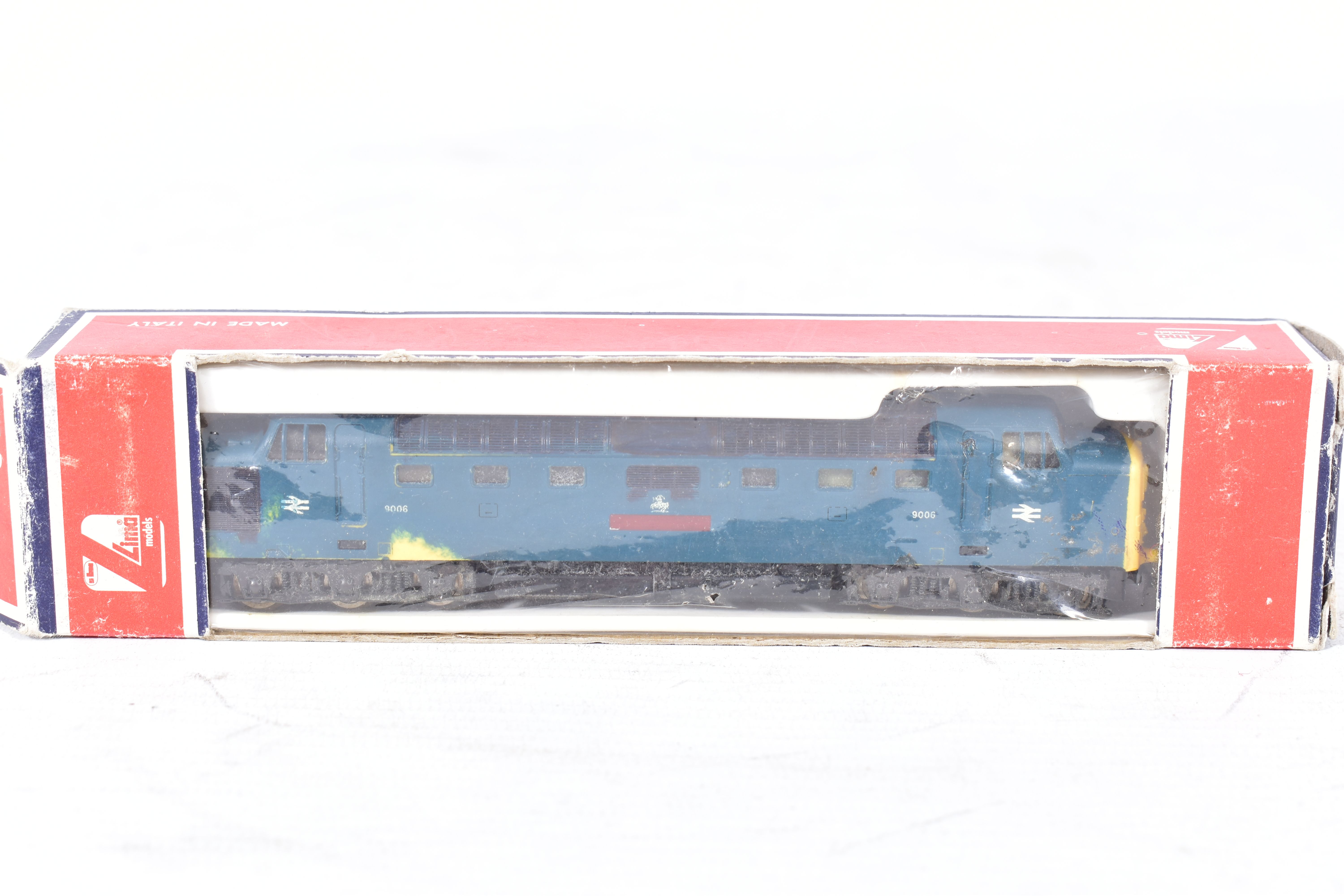 THREE LIMA N GAUGE CLASS 55 DELTIC LOCOMOTIVES, 2 x unboxed 'Meld' No.D9003, B.R. two tone green - Image 6 of 7