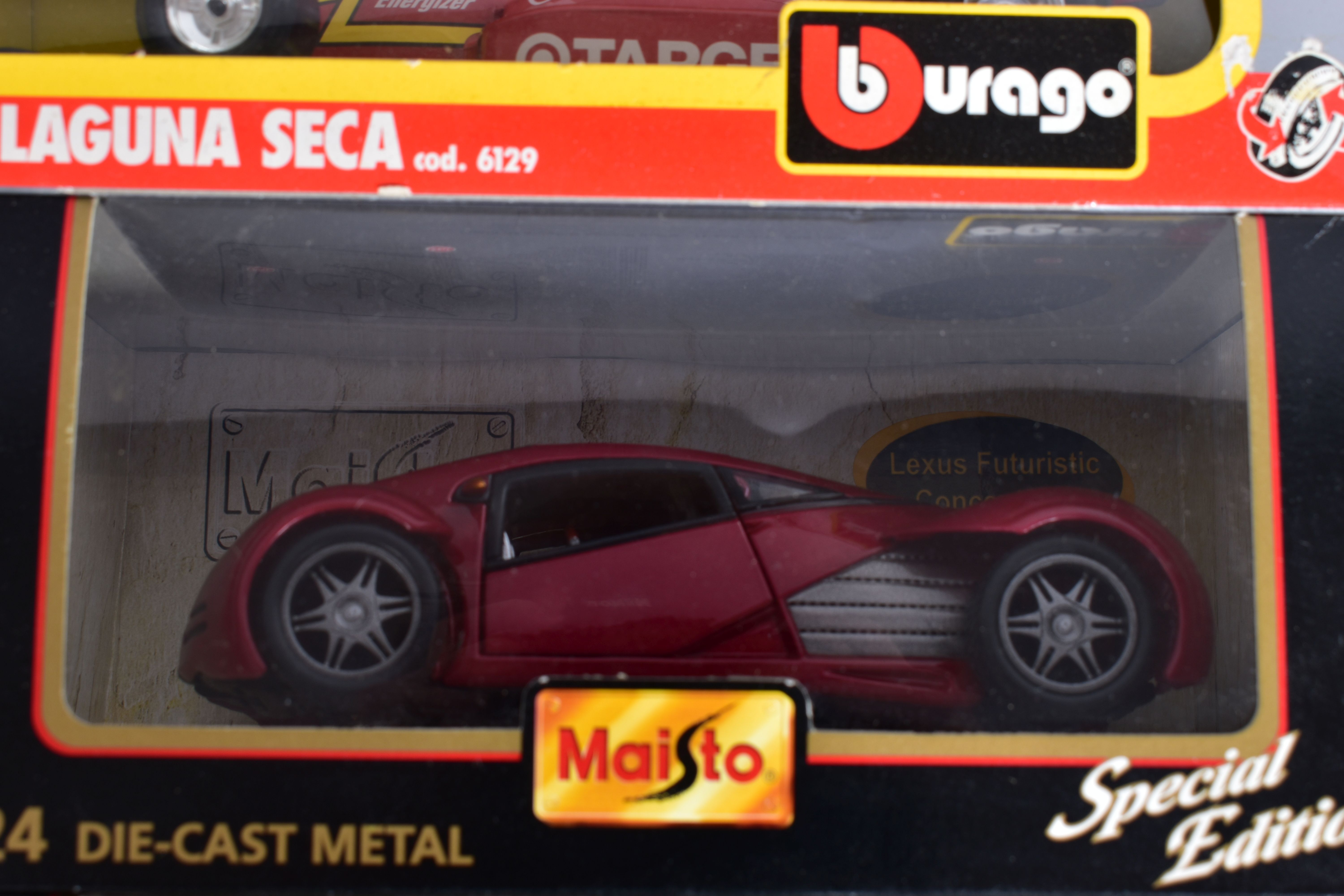 A QUANTITY OF BOXED 1:24 SCALE DIECAST CAR MODELS, Bburago racing cars and Maisto Special Edition, - Image 4 of 8