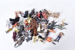 A QUANTITY OF LOOSE STAR WARS ACTION FIGURES, majority are 1990's Kenner or Hasbro figures, all in