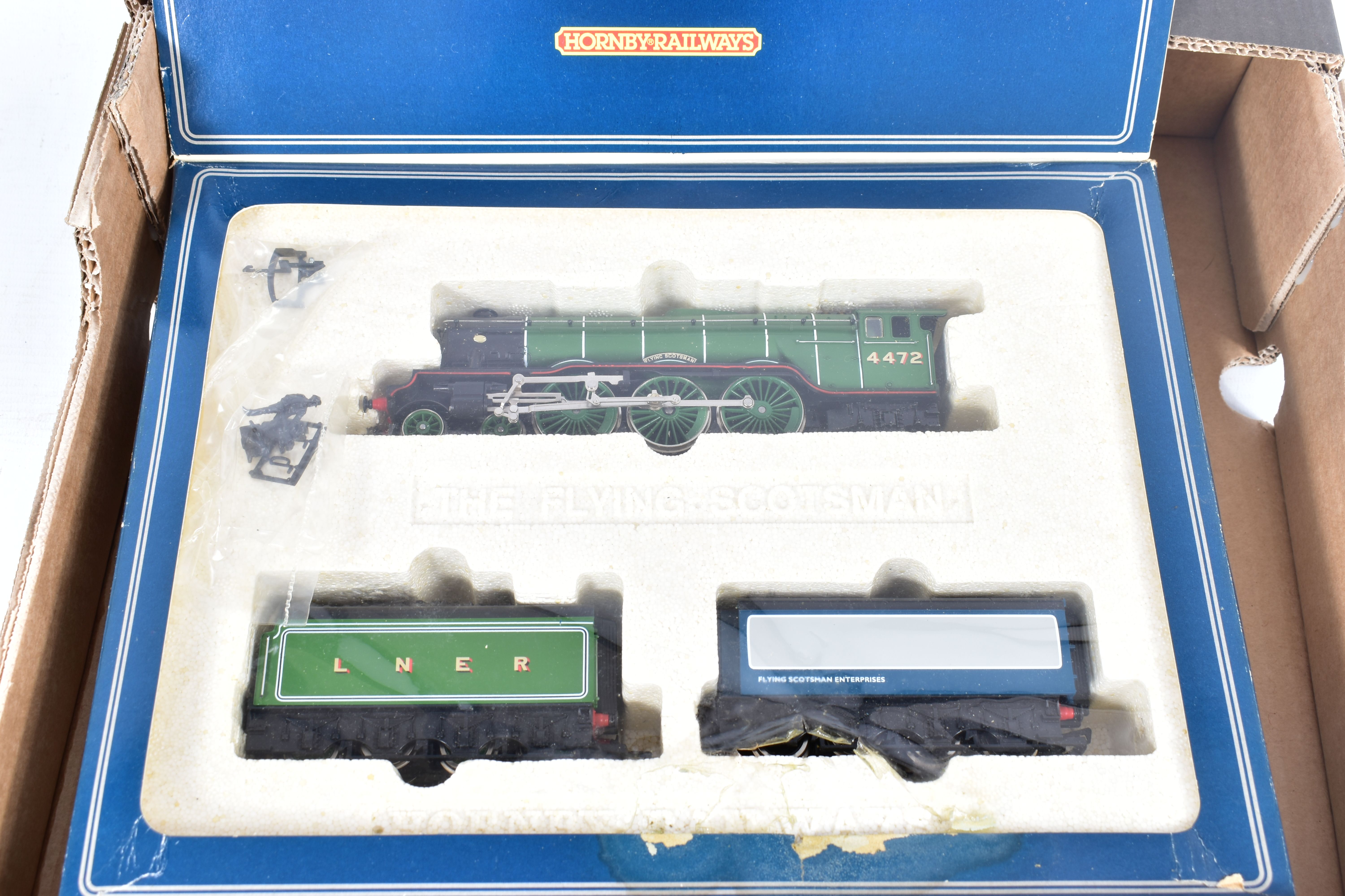 A BOXED HORNBY RAILWAYS OO GAUGE THE FLYING SCOTSMAN 1972 - 1975 LIMITED PRESENTATION EDITION SET, - Image 3 of 7