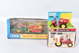 A BOXED BRITAINS DUMP TRUCK, No.9670 AND A BOXED MATCHBOX KING SIZE FORD D SERIES AND LOWLOADER WITH
