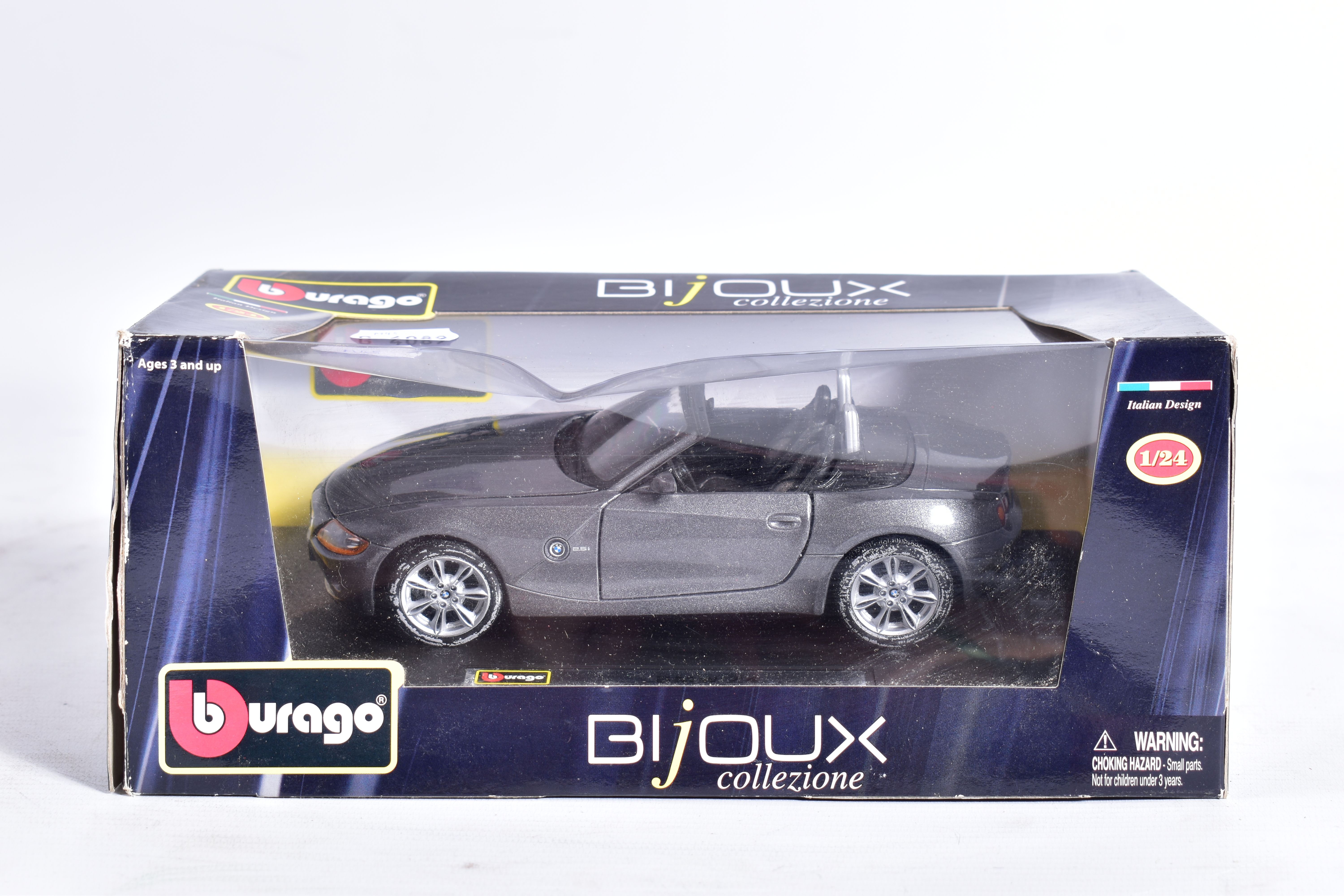 A QUANTITY OF BOXED BBURAGO 1:24 SCALE DIECAST CAR MODELS, mix of 1930's and 1940's sports cars - Image 8 of 18
