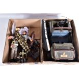 A QUANTITY OF UNBOXED AND ASSORTED MODERN HASBRO ACTION MAN FIGURES, CLOTHING, ACCESSORIES AND